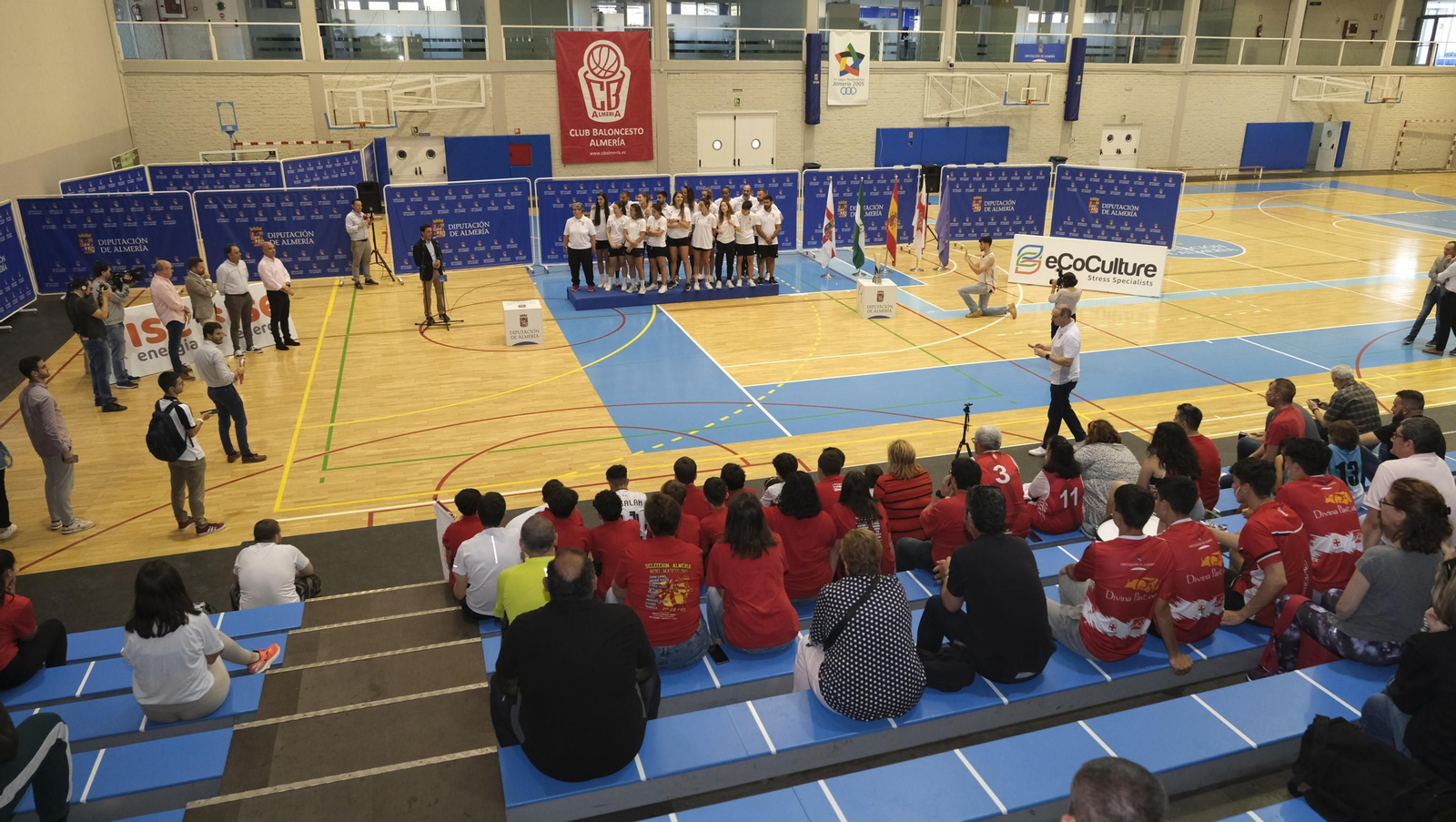 Imágenes del ascenso del ISE Costa de Almería a la Liga Femenina Challenge de Baloncesto