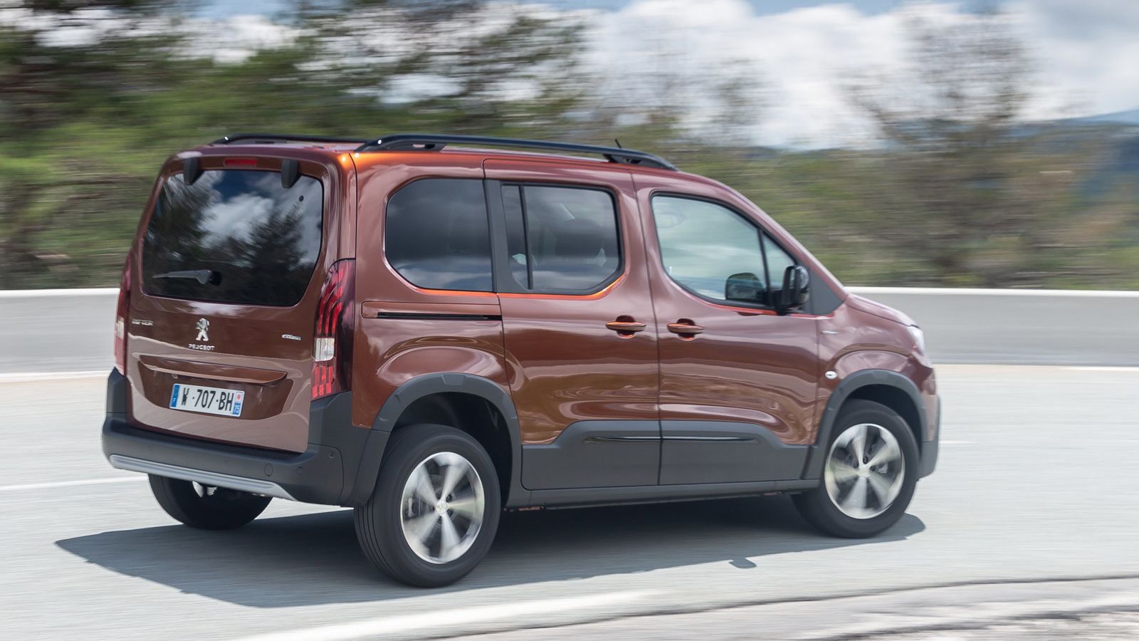 Con este modelo Peugeot quiere atacar el segmento de los monovolúmenes.
