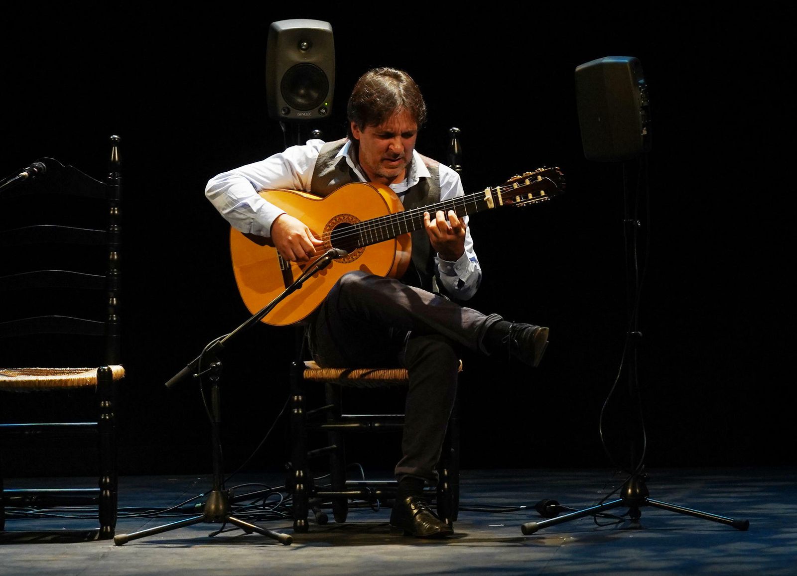 Agustín Carbonell 'Bola', en su actuación como guitarra solista.