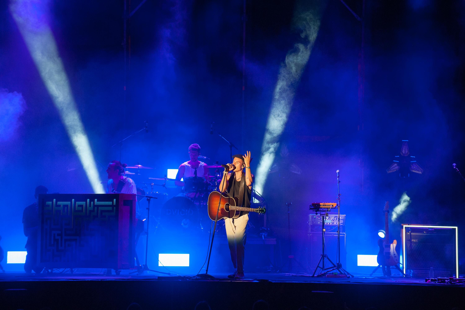 Imágenes de los conciertos de Marlon y Dvicio en Las Copas de Jerez