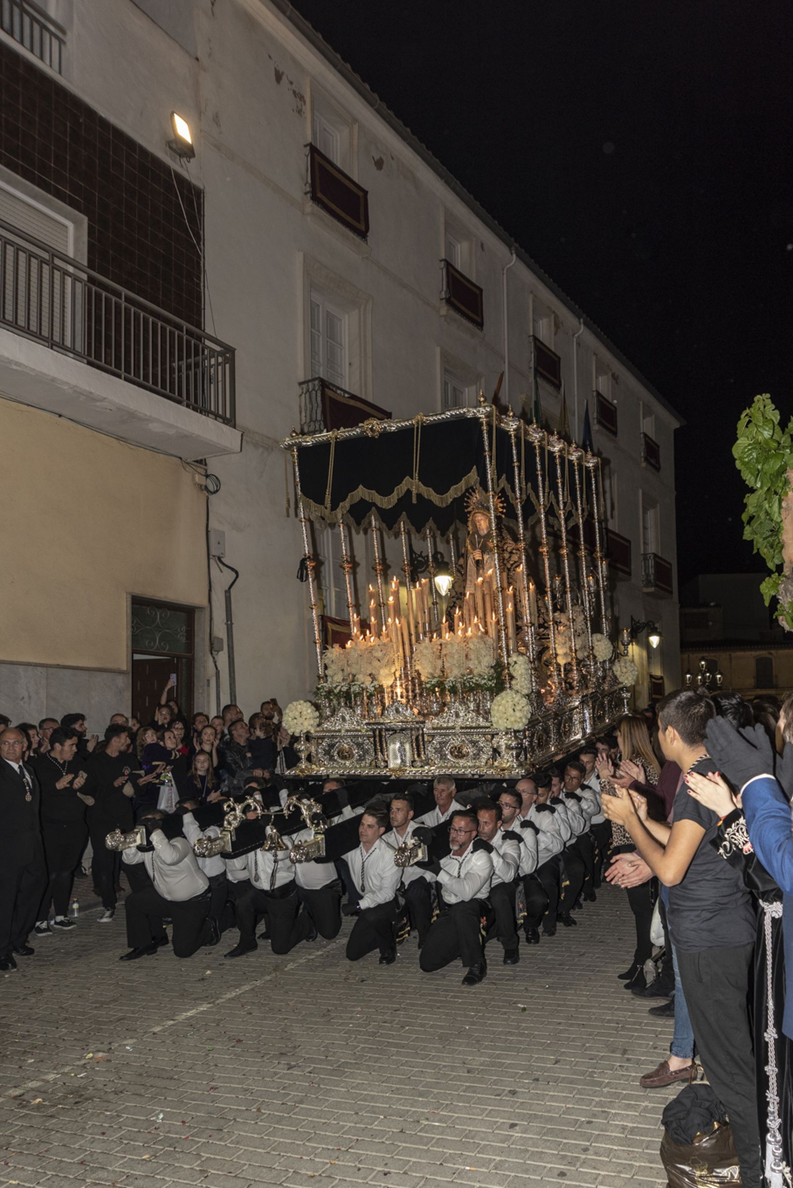 Imágenes de la procesión del Jueves Santo en Cuevas