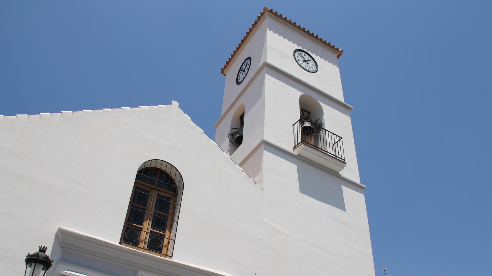 La iglesia de Santa Ana.