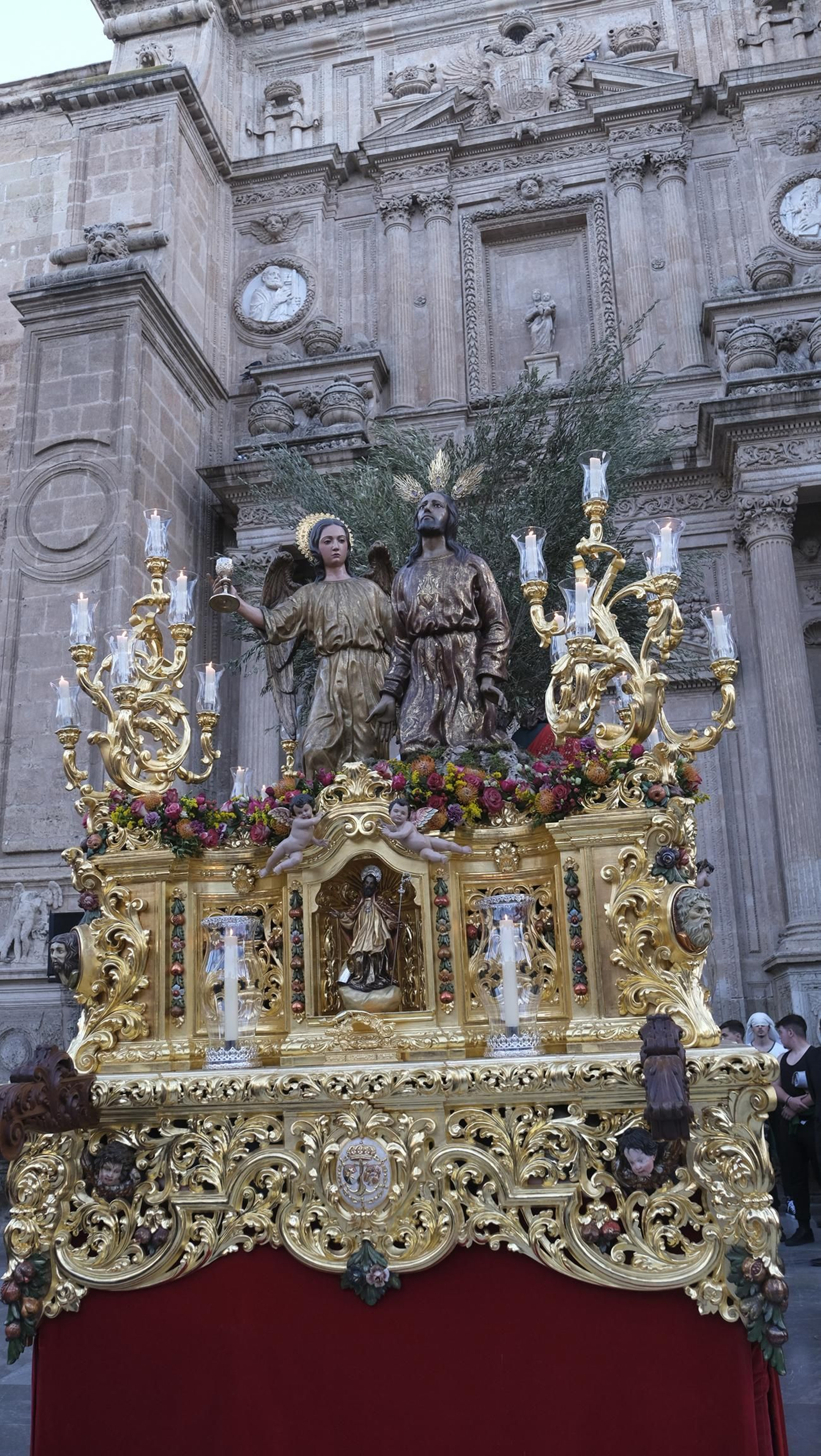 Procesión de Estudiantes en Almería, en imágenes