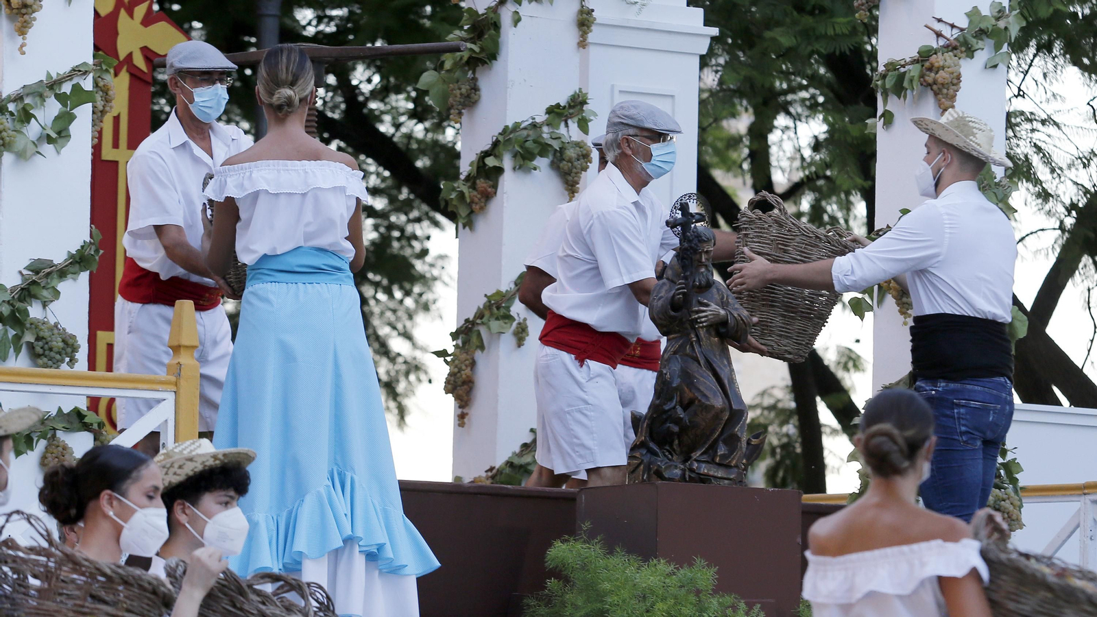 Imágenes de la Pisa de la Uva en la Alameda Vieja