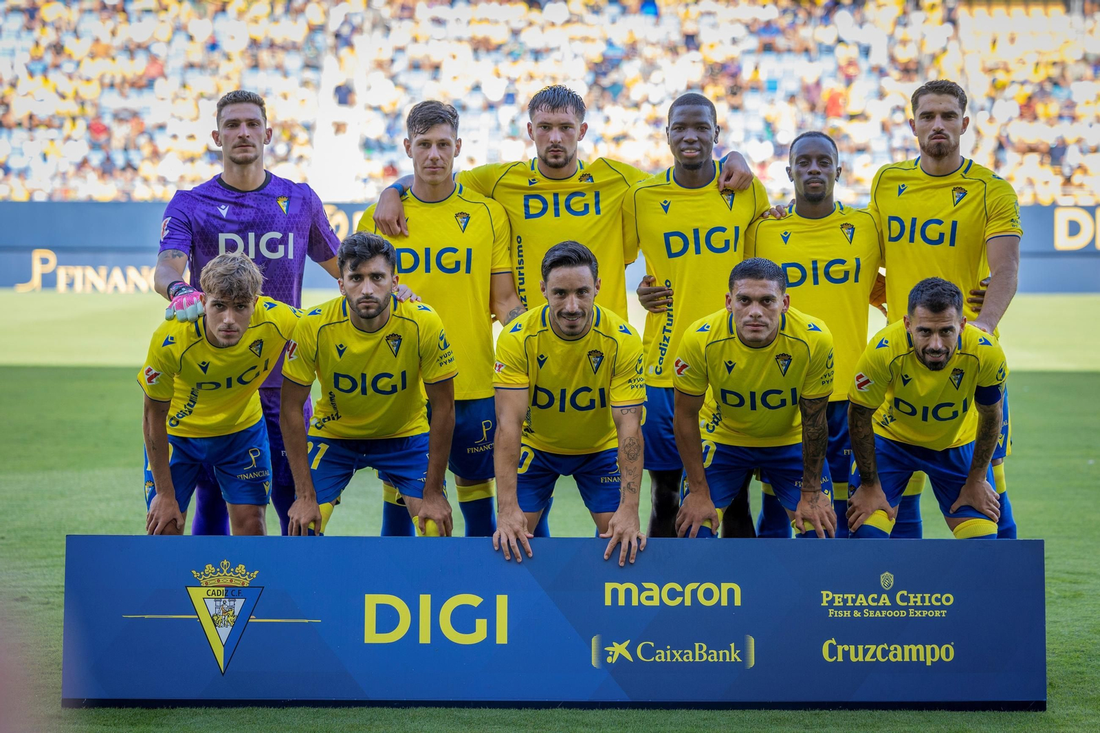 Formación inicial del Cádiz en el partido contra el Albacete.