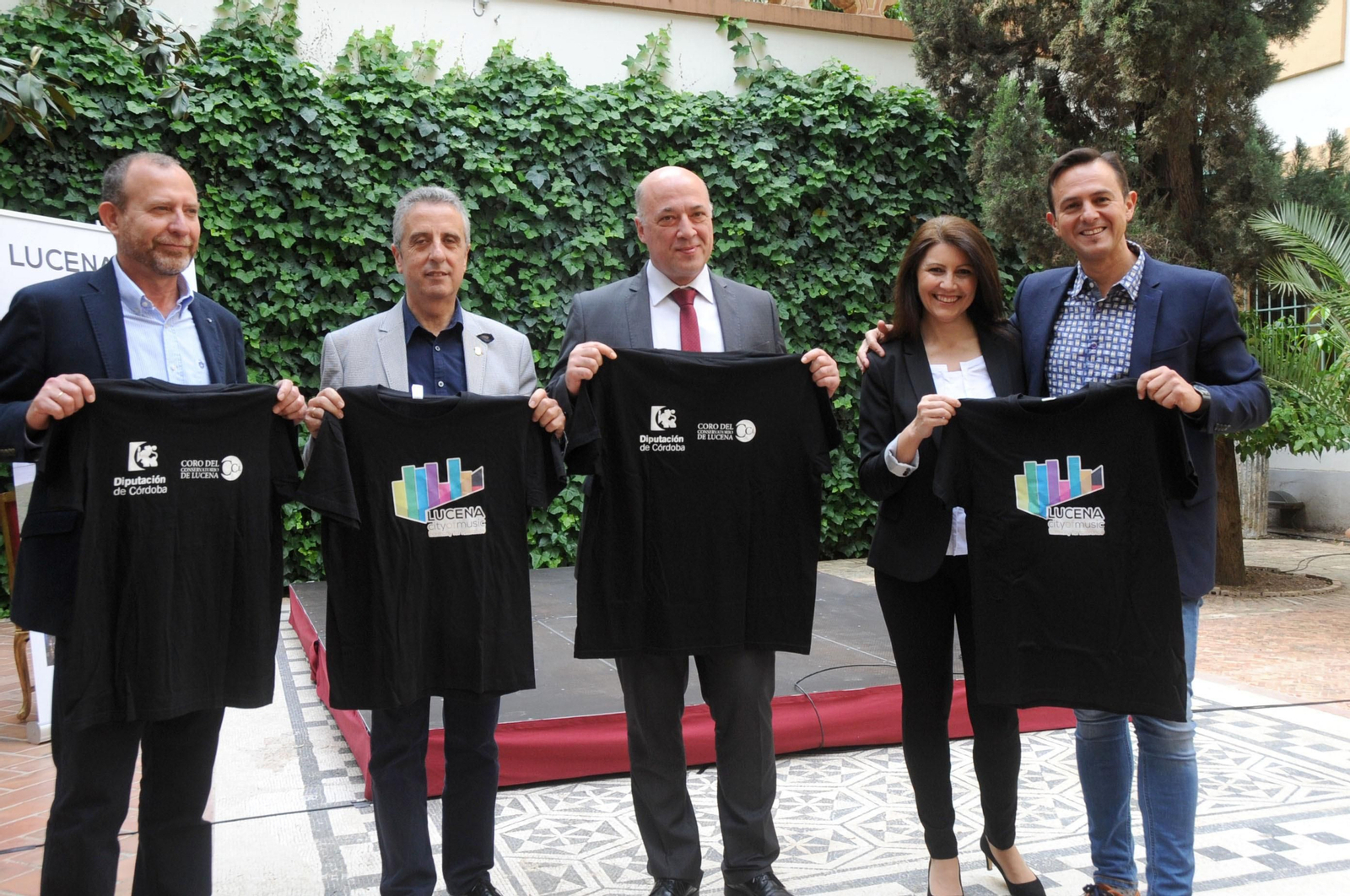 Miguel Beato, Juan Pérez, Antonio Ruiz, Carmen Alaminos y Manuel Lara, ayer en el Palacio de la Merced.