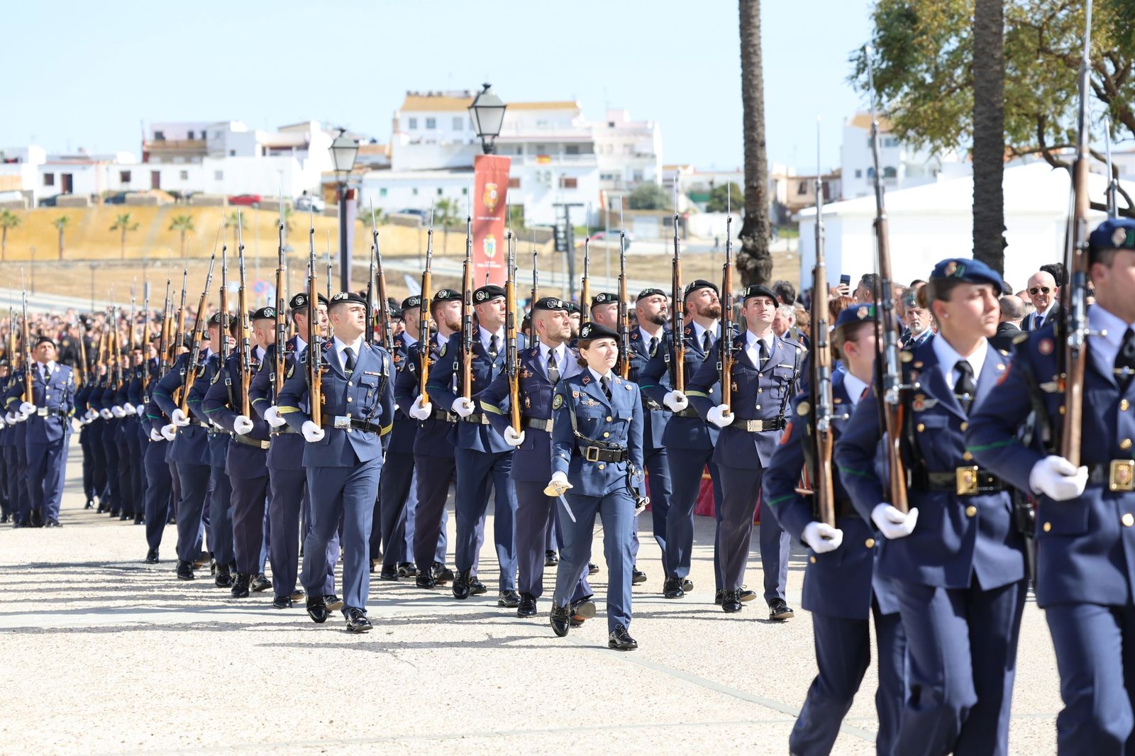Fotografías del Acto Militar presidido por S.M. el Rey Felipe VI con motivo del centenario del Plus Ultra
