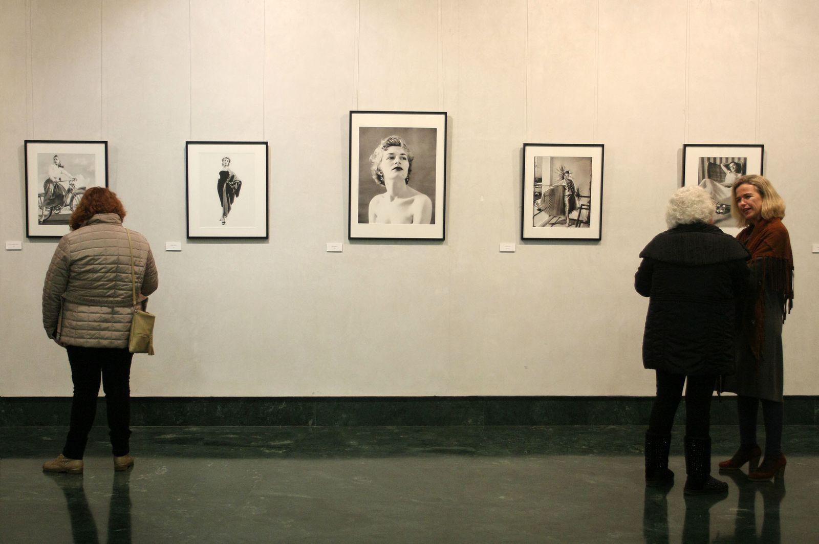 Latitudes. Exposiciones de Alberto Korda y de Pedro Luis Raota