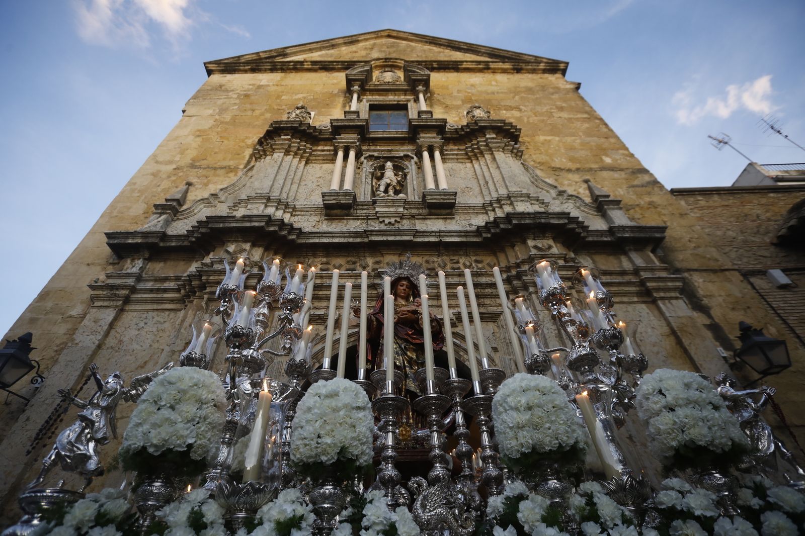 La procesión de la Virgen del Amparo de Córdoba, en fotografías