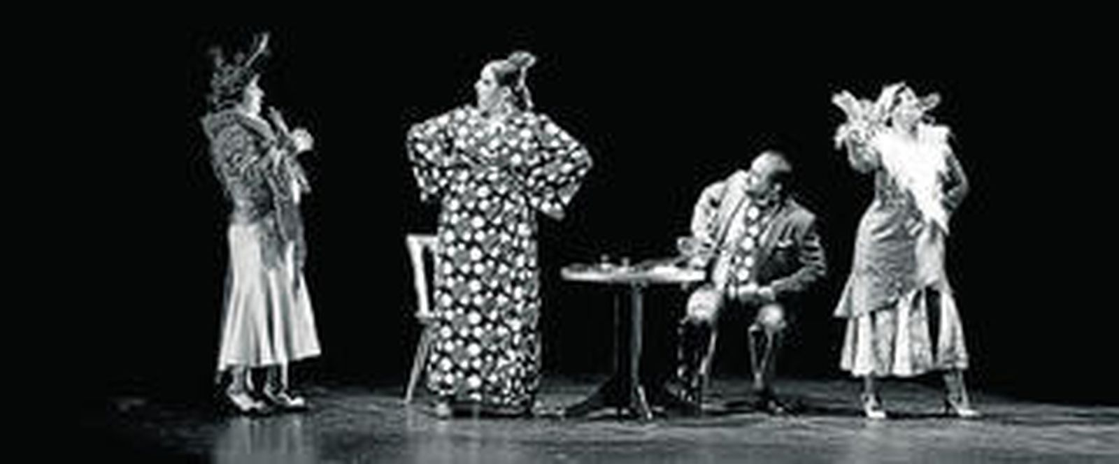 Carcajadas a golpe de tacón en honor a la madre de la artista