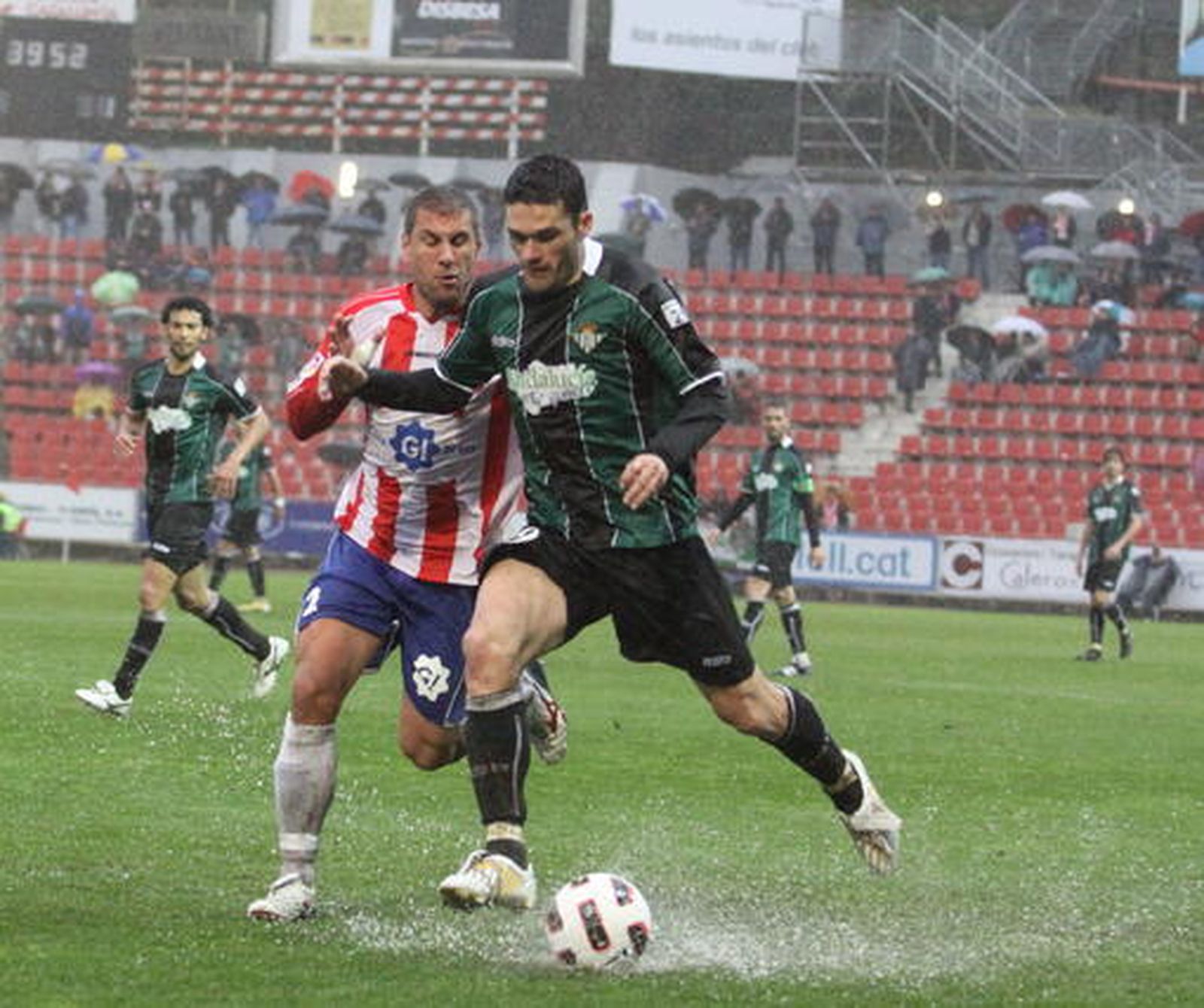 El Betis enlaza cuatro jornadas sumando puntos tras ganar a domicilio al Girona (0-1). / LOF