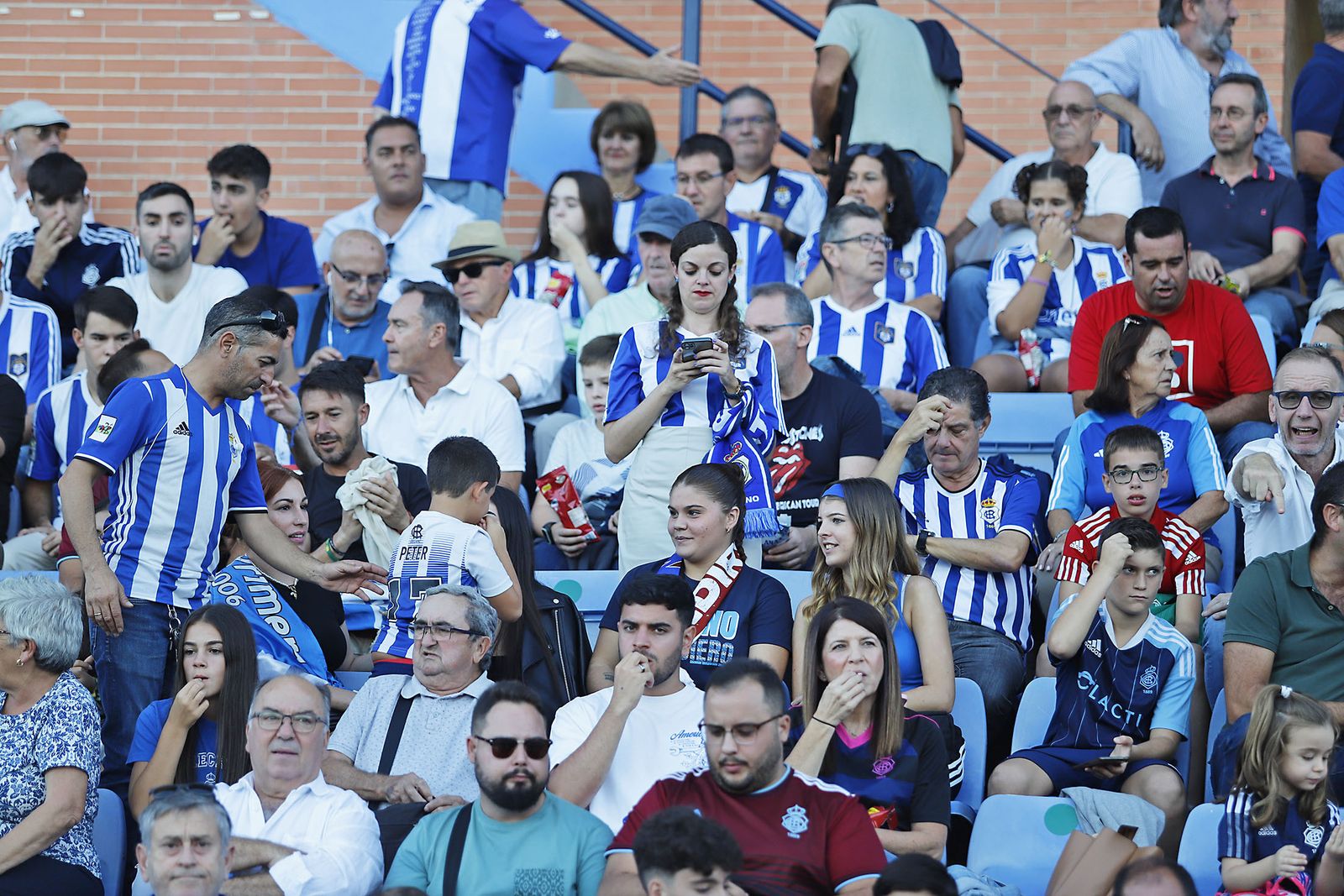 Imágenes del ambiente en el encuentro entre el Recreativo de Huelva y el CD Castellón