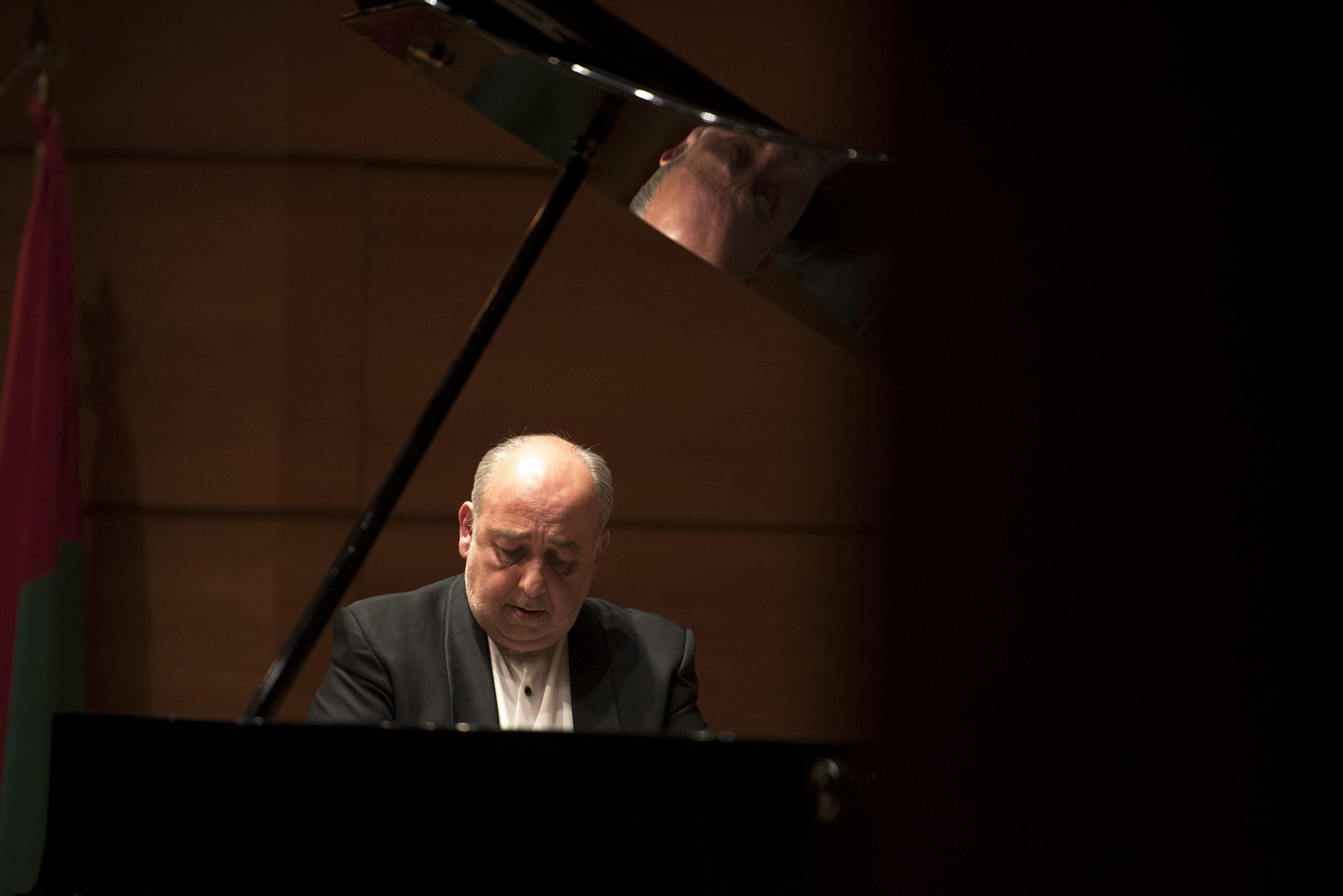 Imágenes del recital del pianista Juan José Muñoz Cañivano en Granada