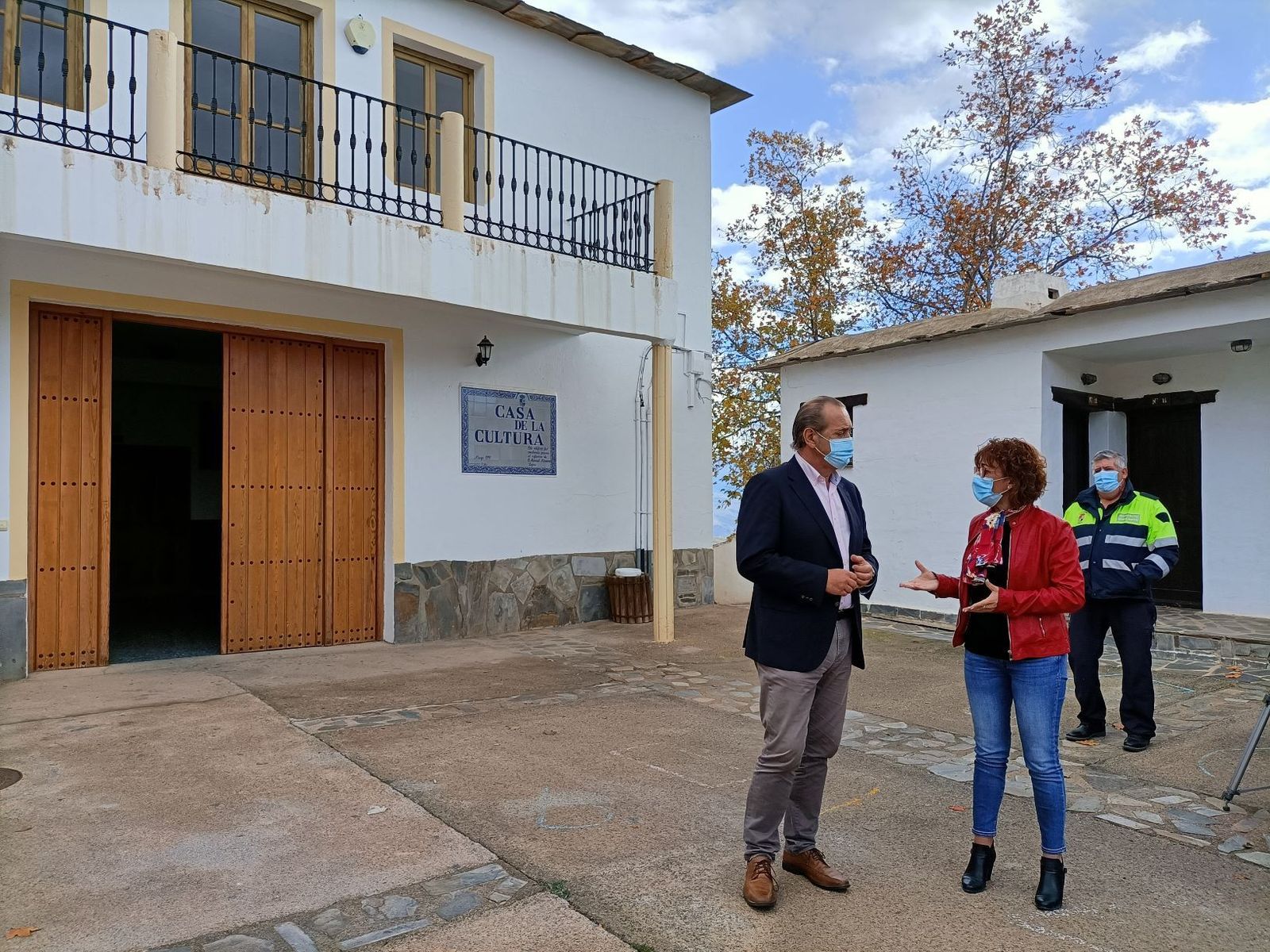 Visita del delegado de Administración Local a Nevada.