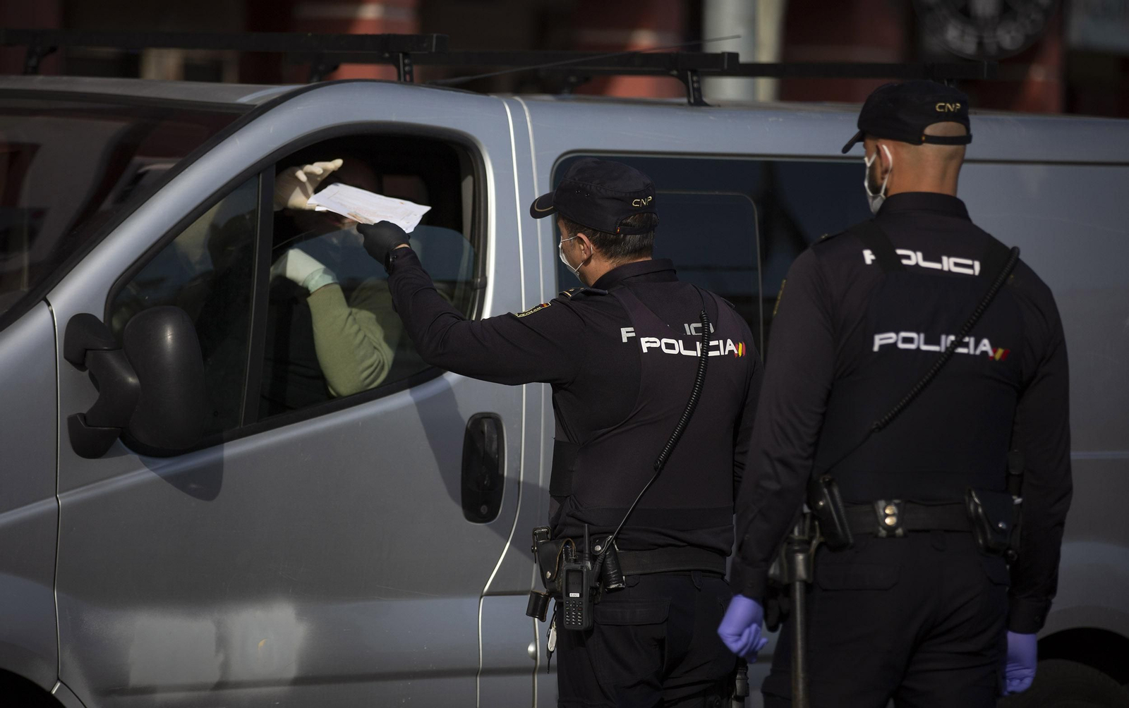 Coronavirus: Control de la Policía Nacional en Dos Hermanas