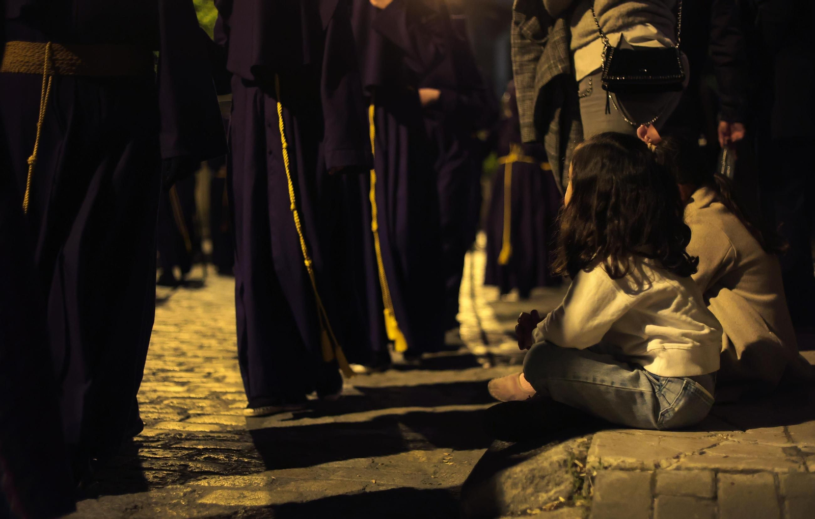 Imágenes de las Hermandades de la madrugada del Viernes Santo en Jerez 2025