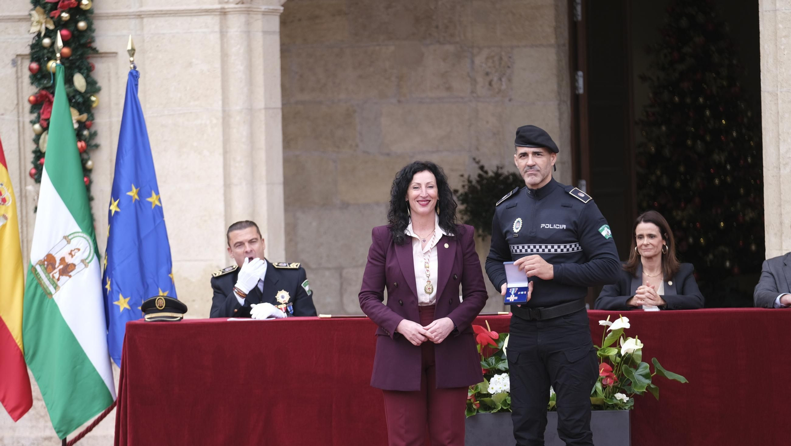 La Policía Local de Almería celebra su patrón San Esteban, en imágenes