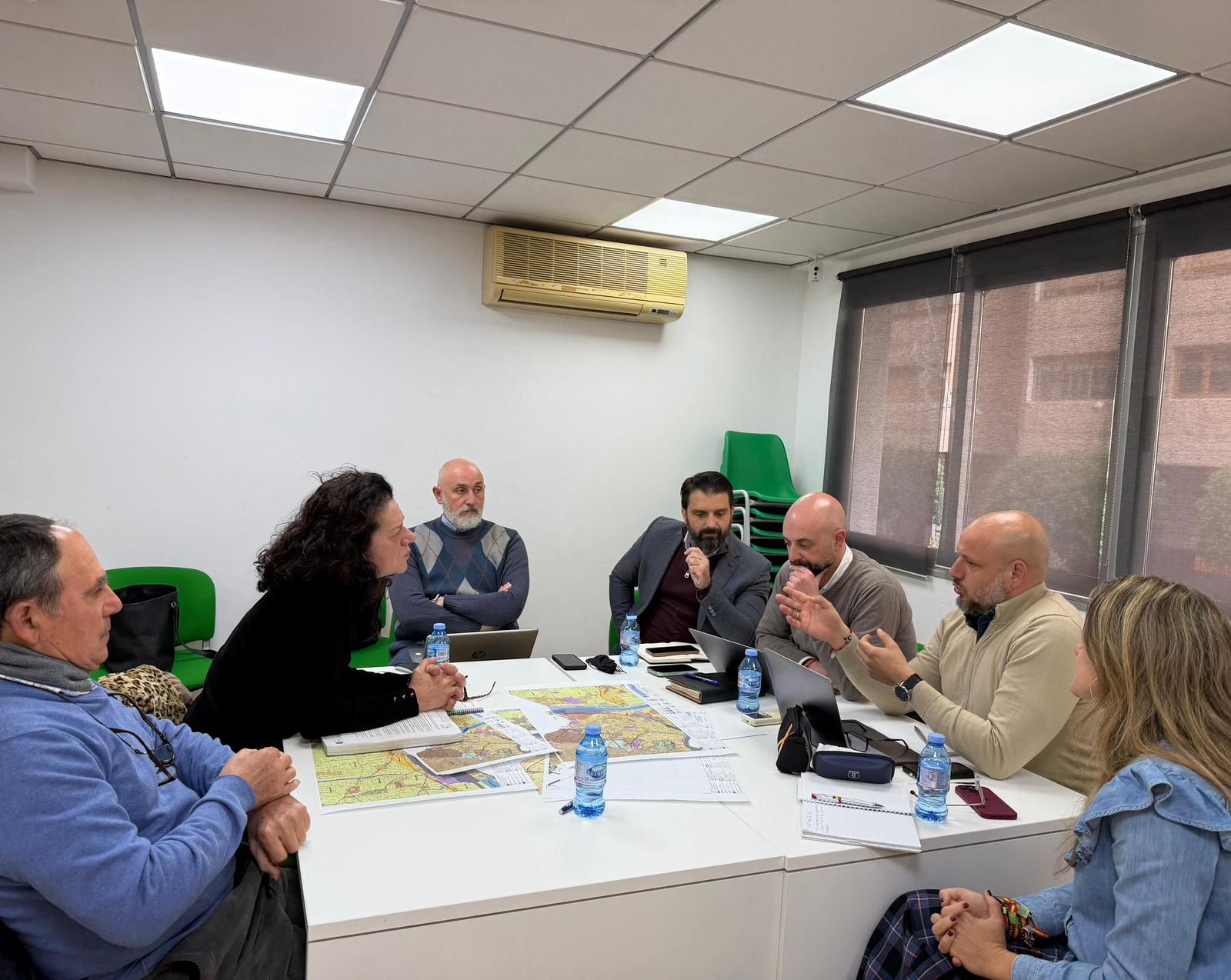 Reunión de los representantes de Vox con agricultores.