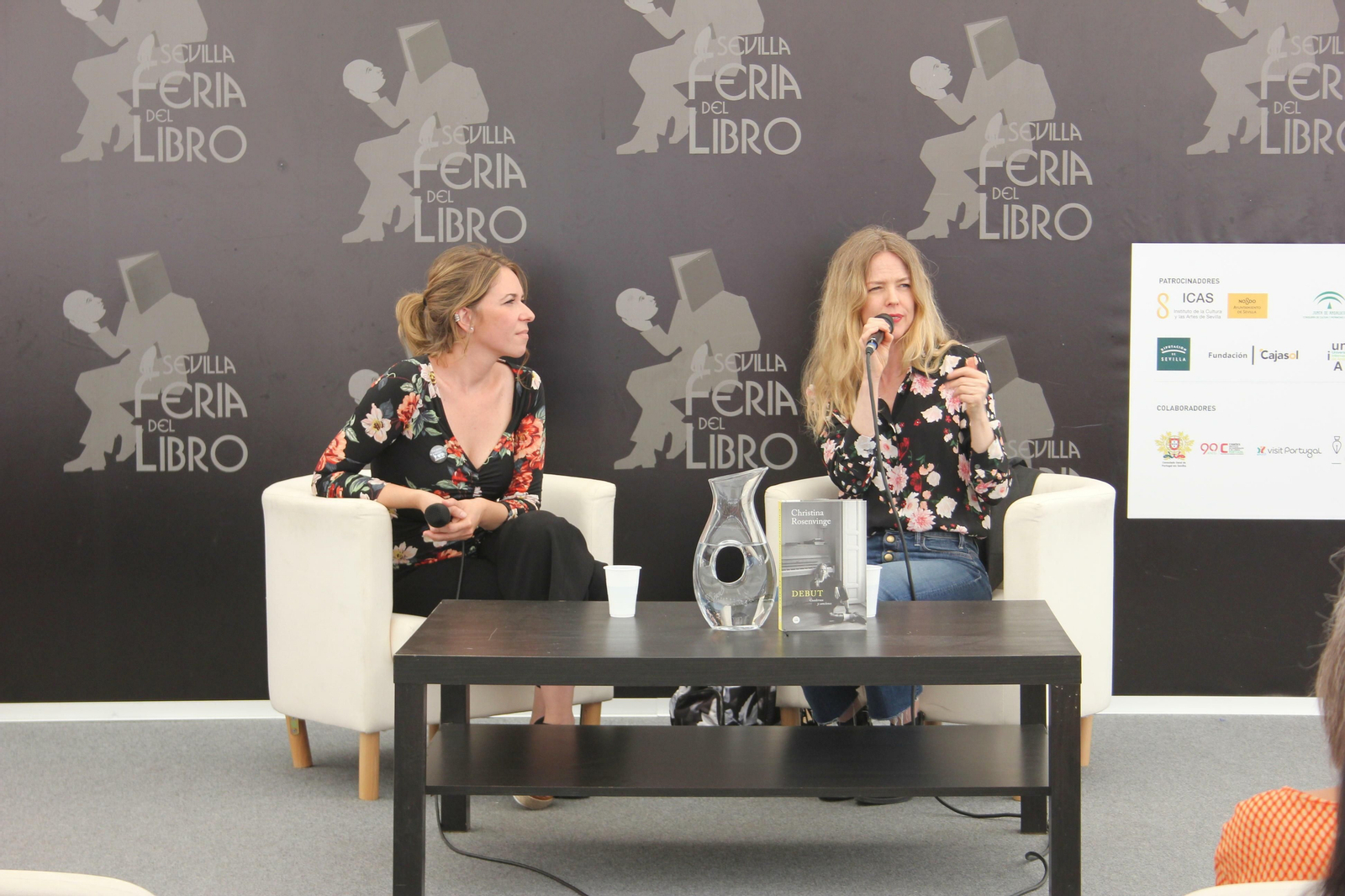 Márquez y Rosenvinge, ayer en la Feria del Libro de Sevilla.