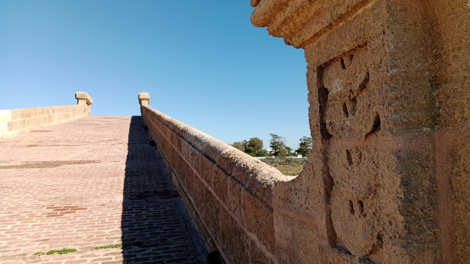 La rehabilitación del Puente de Ureña en San Fernando, en imágenes
