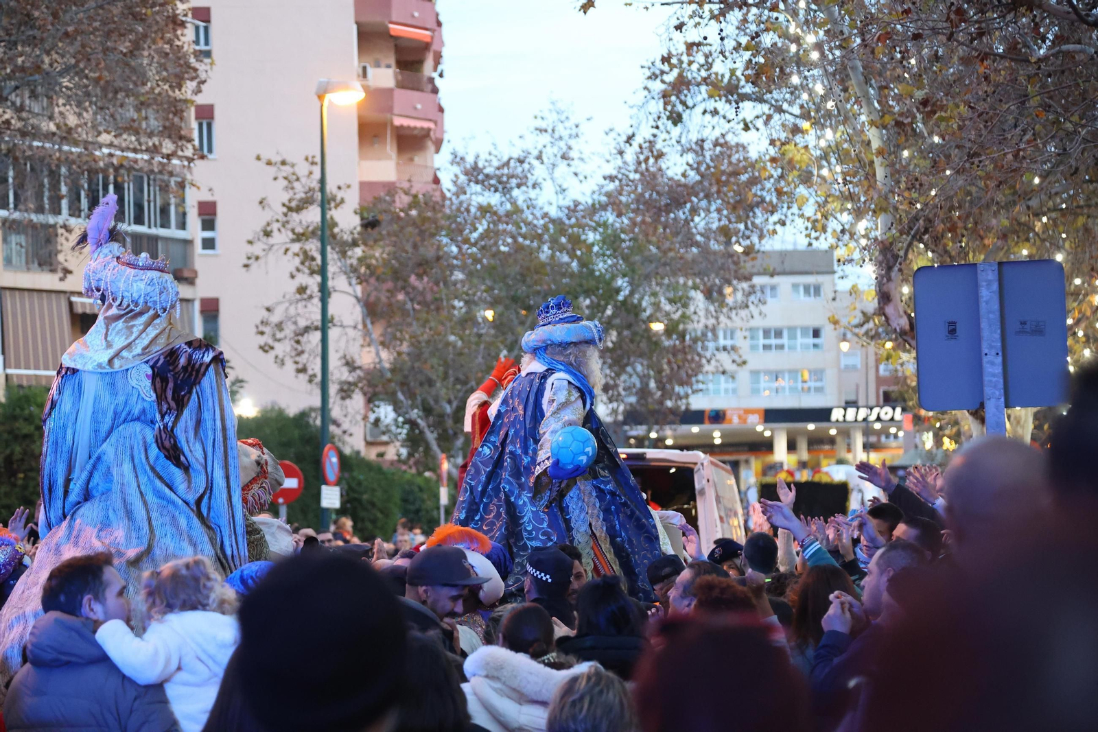 La Cabalgata de Reyes Magos de Cruz de Humilladero, en imágenes