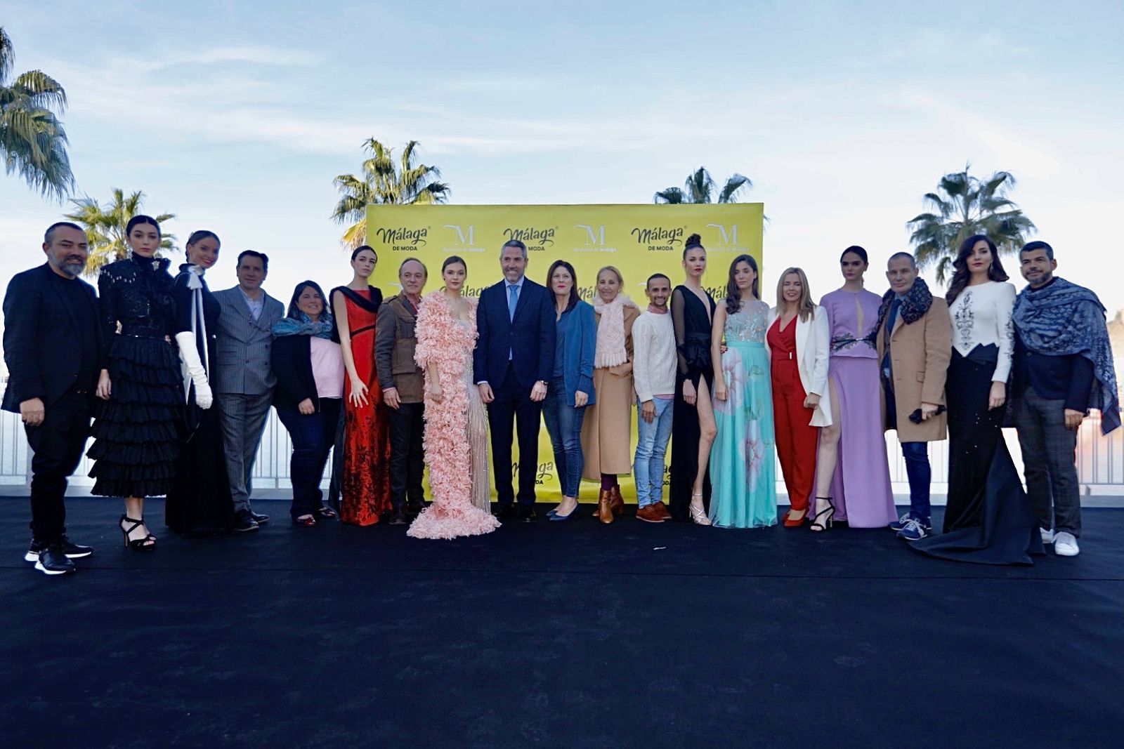 Desfile de 'Moda de Málaga' en Muelle Uno con motivo de los Premios Goya.