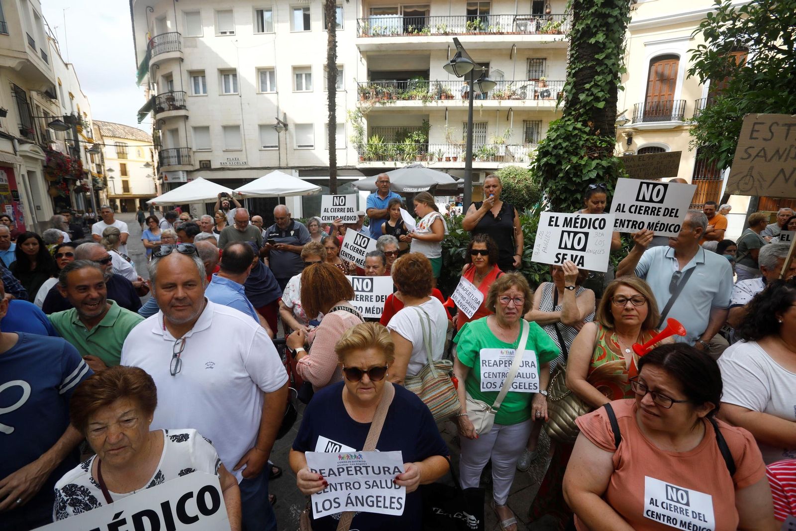 Las imágenes de la protesta de los vecinos de Villarrubia en defensa de la sanidad pública