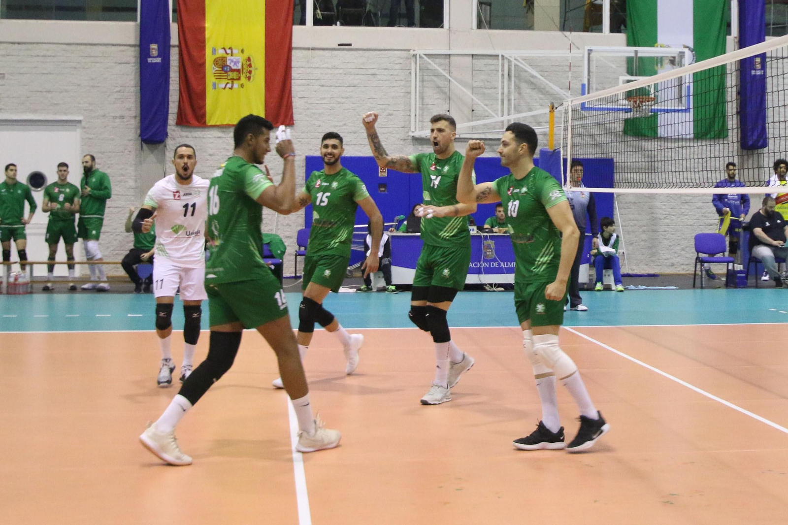 Imágenes del partido de voleibol Unicaja Almería-Ushuaia Ibiza