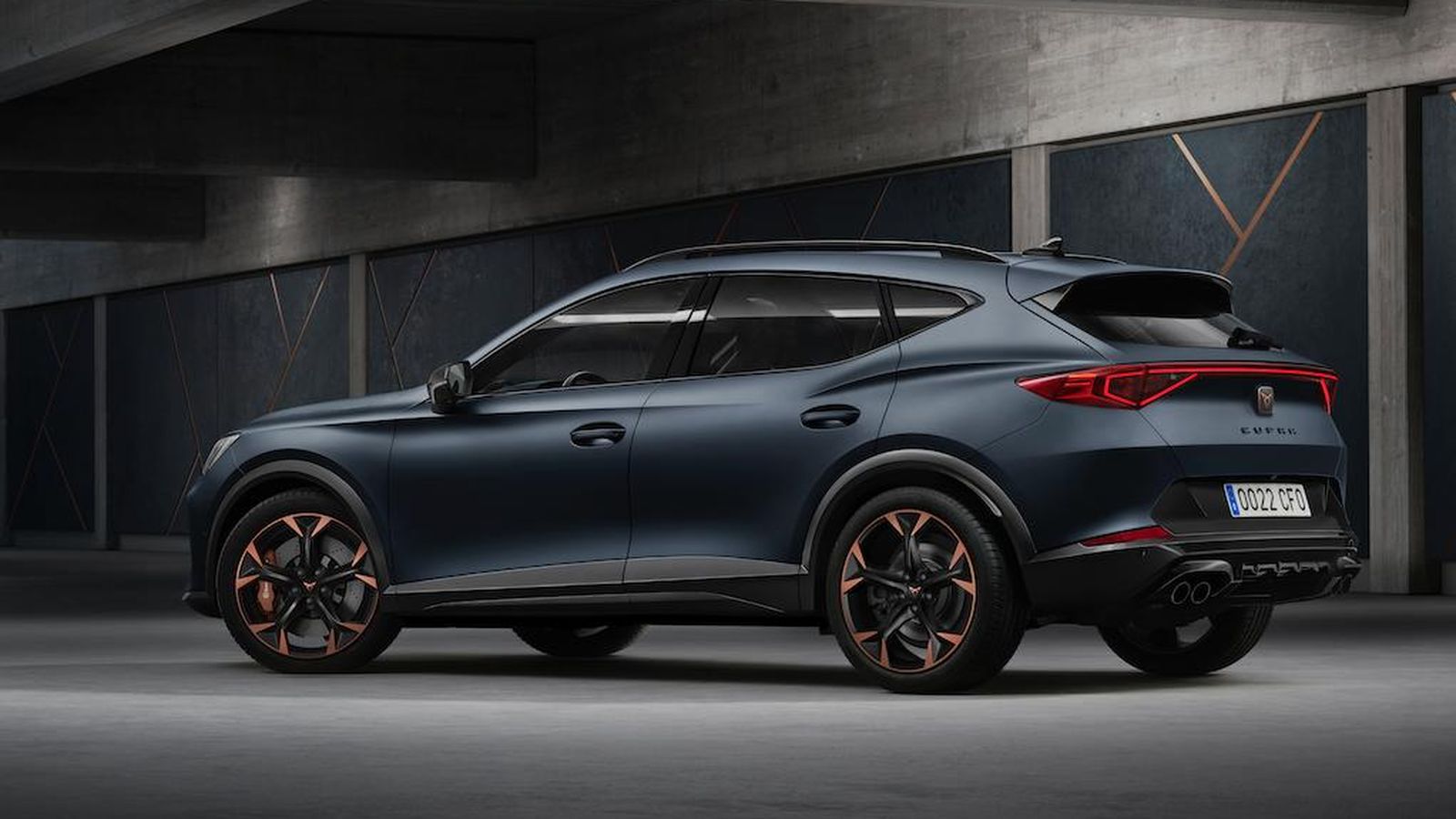 Con los paquetes opcionales disponibles para la versiones que no son VZ se puede incrementar mucho el equipamiento por no demasiado dinero, hasta equipararlas en dotación a los VZ.