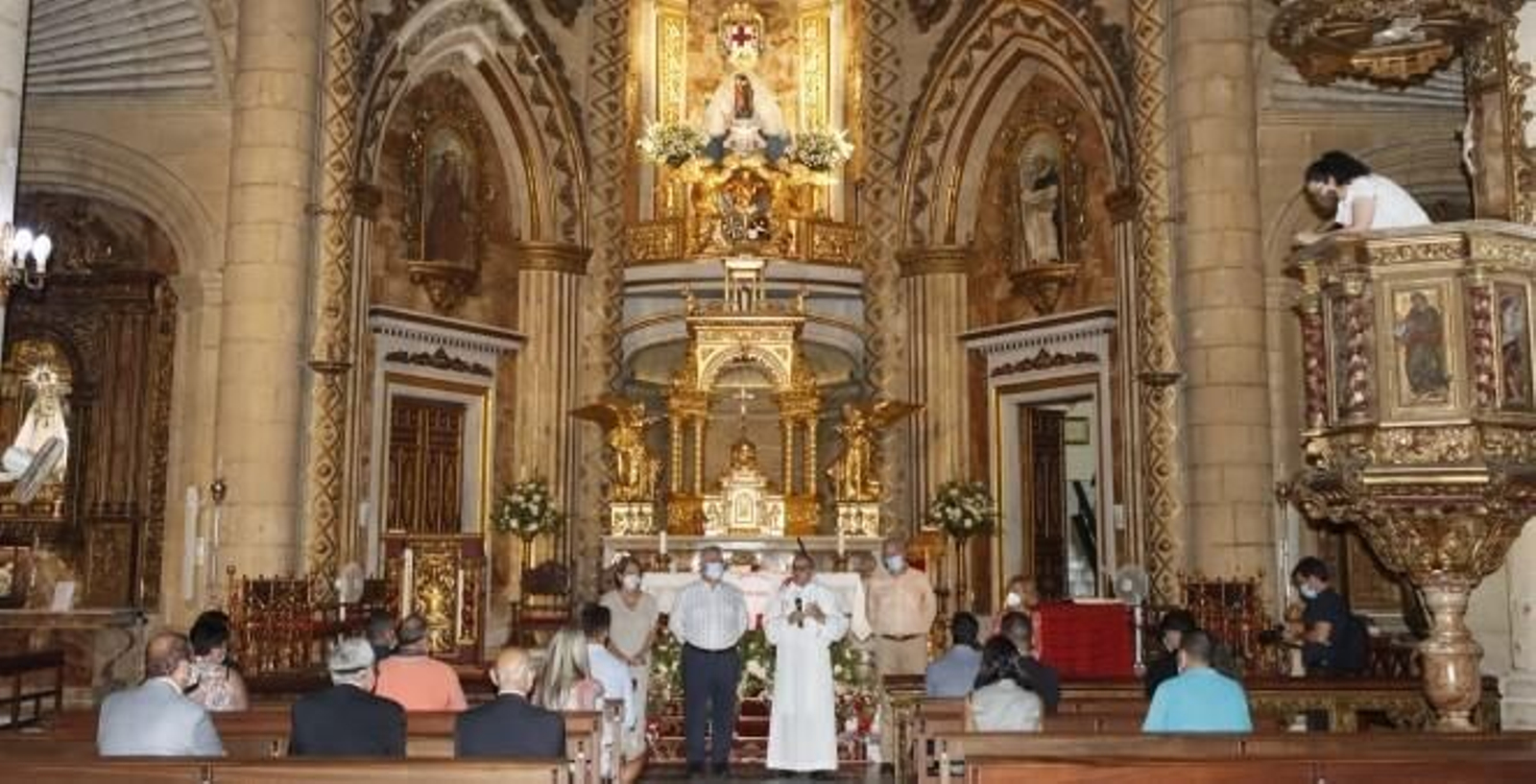 Miércoles de vuelta al trabajo y ofrenda a la Patrona