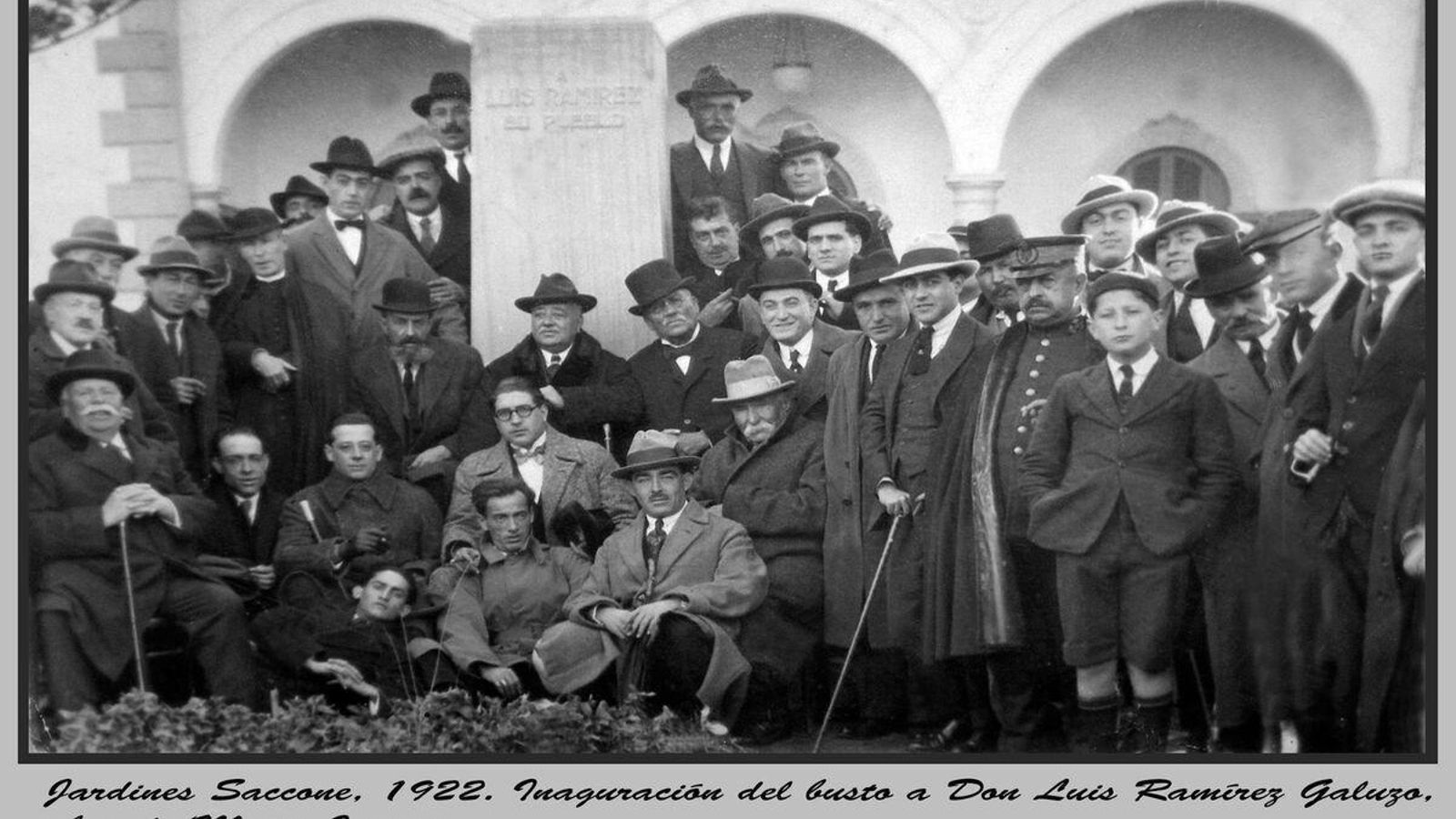 Inauguración del busto de Luis Ramírez Galuzo en 1922