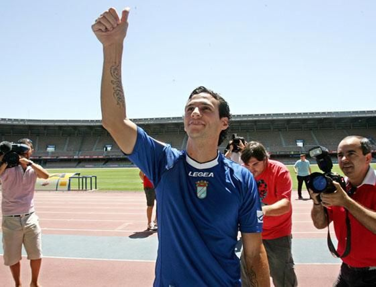 La confirmación del ex-bético Capi es, hasta ahora, el fichaje más mediático del conjunto azulino

Foto: Pascual