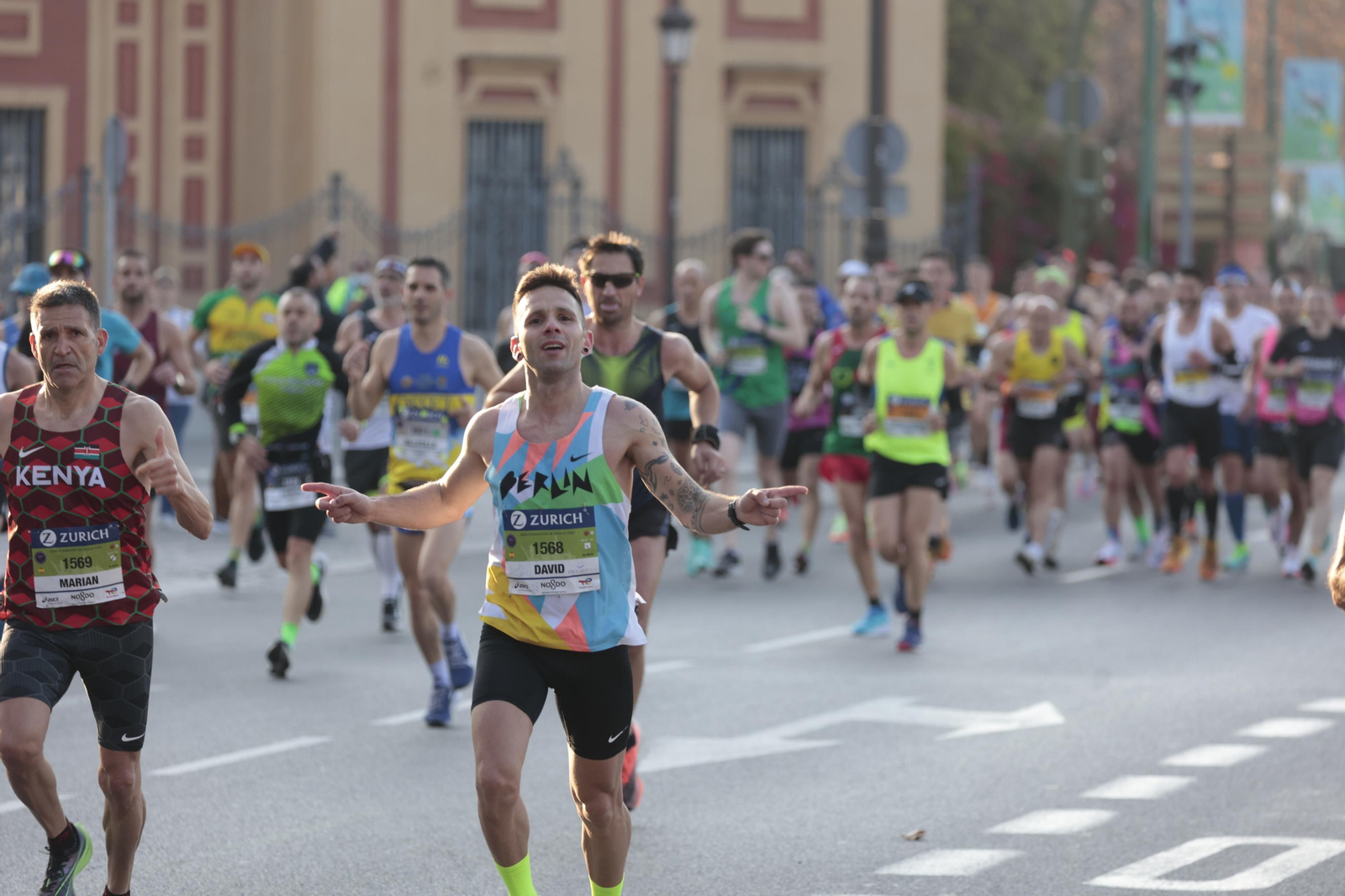 Las imágenes de la Maratón de Sevilla 2022 (11)