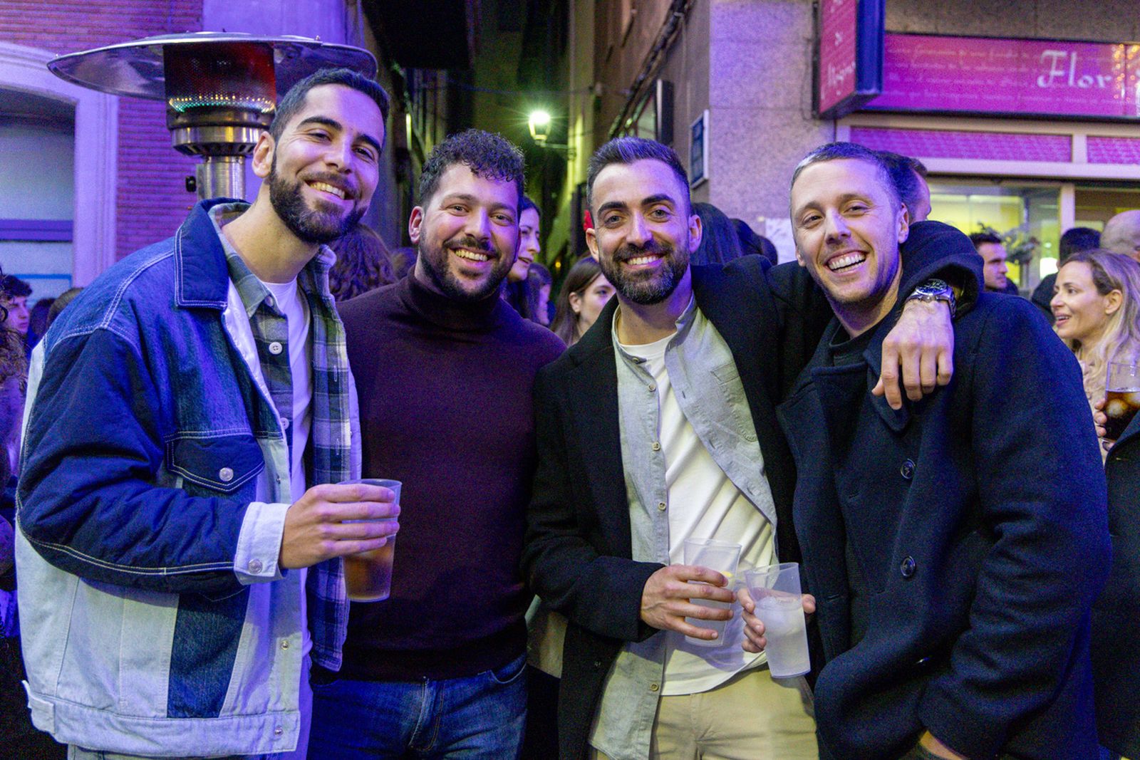 Así disfruta Jaén del concierto extraordinario a pie de calle: "Son de Vida"