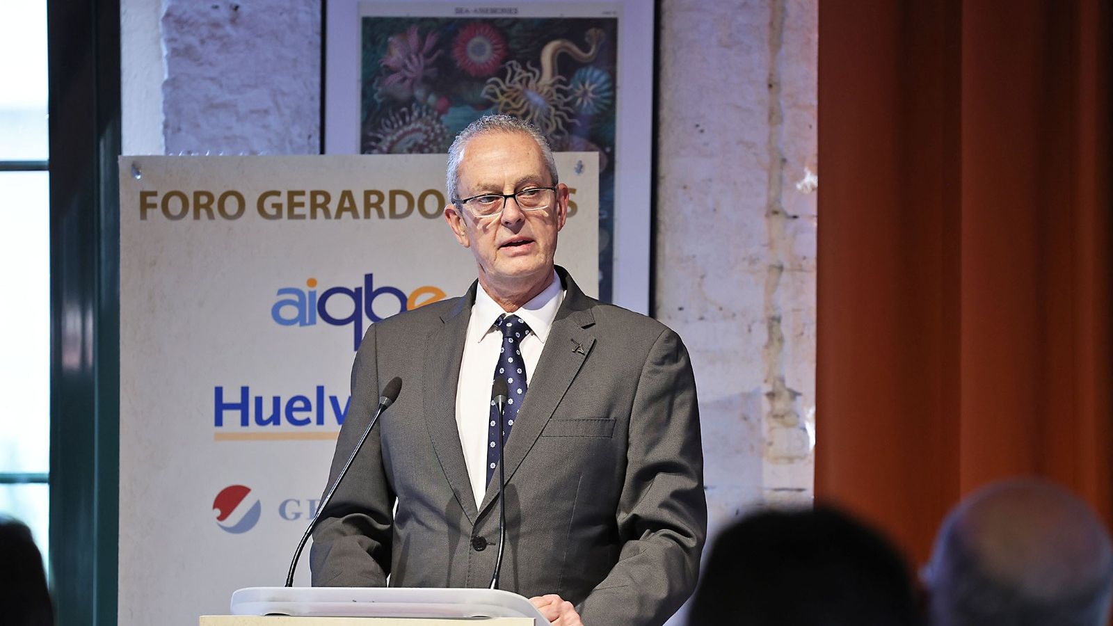 El director de la planta de Enagás en Huelva y presidente de AIQBE, Juan del Olmo.