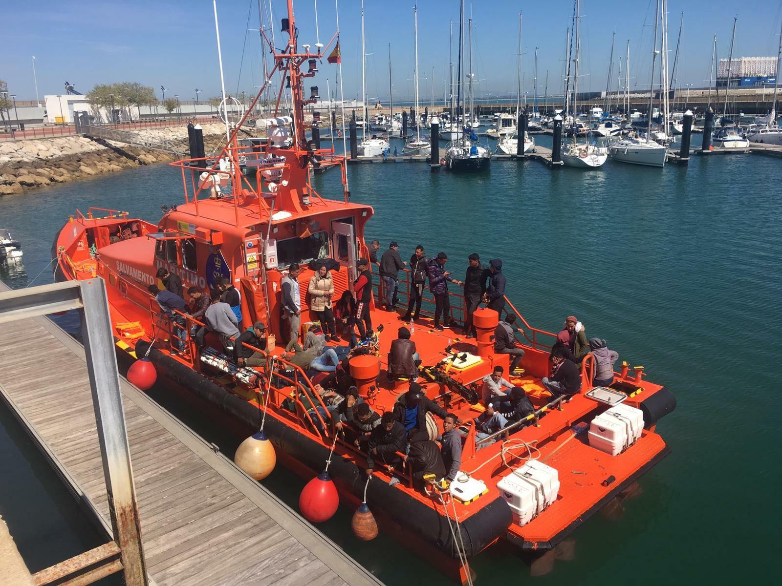Imagen de archivo de una embarcación de Salvamento en Puerto América.