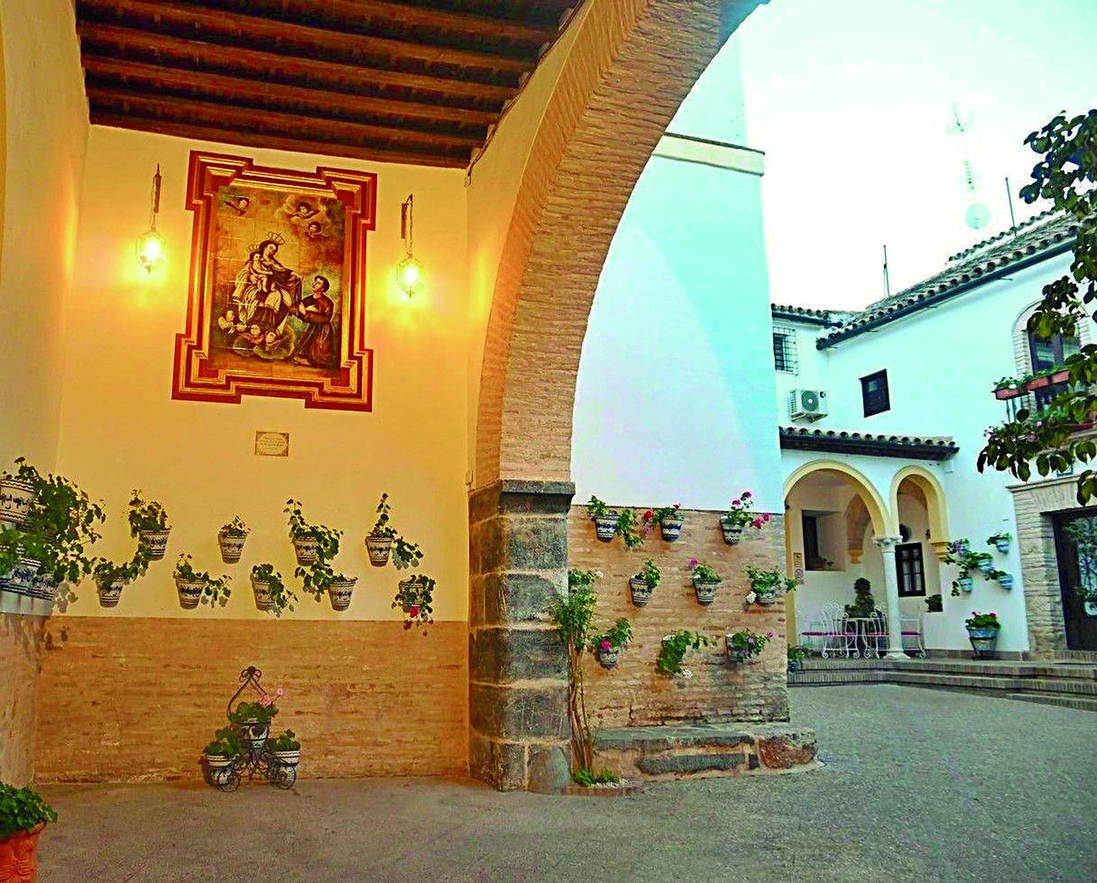 Guía de los Patios: Ángel de Saavedra, 7