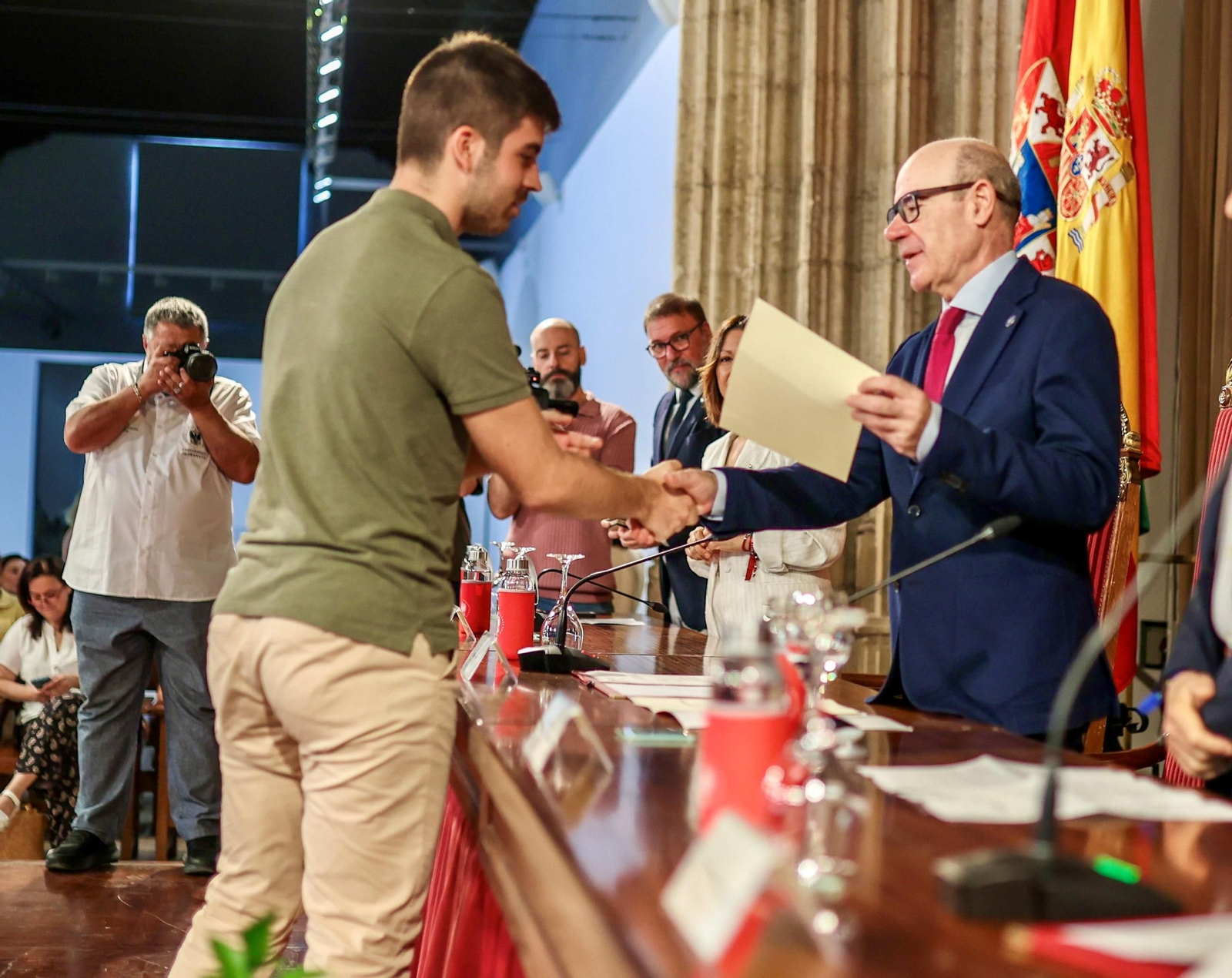 Así ha reconocido la Universidad de Granada al estudiantado con mejor puntuación en la PAU