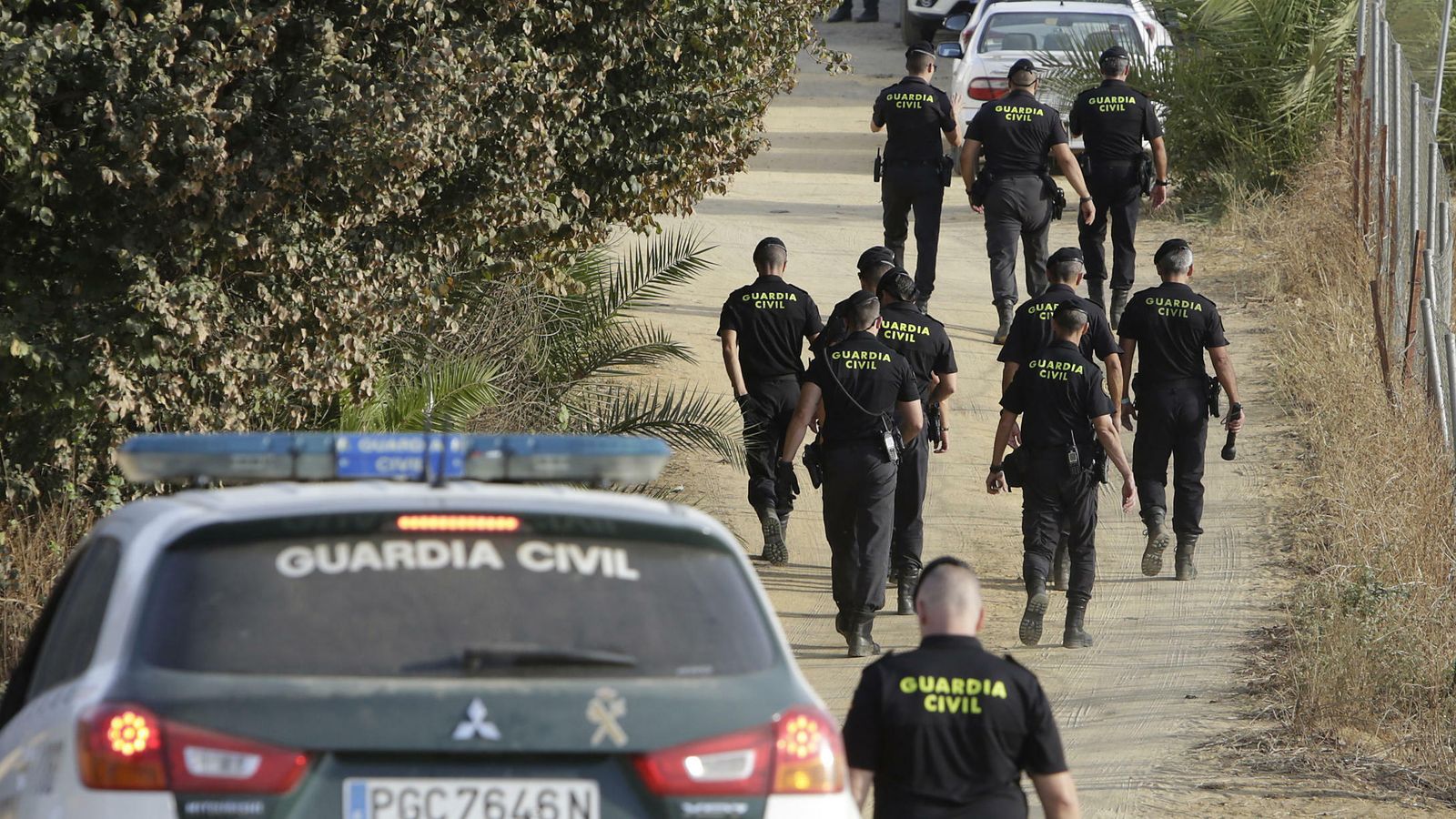 El dispositivo de la Guardia Civil desplegado durante la búsqueda del Mercedes Márquez en Carmona.
