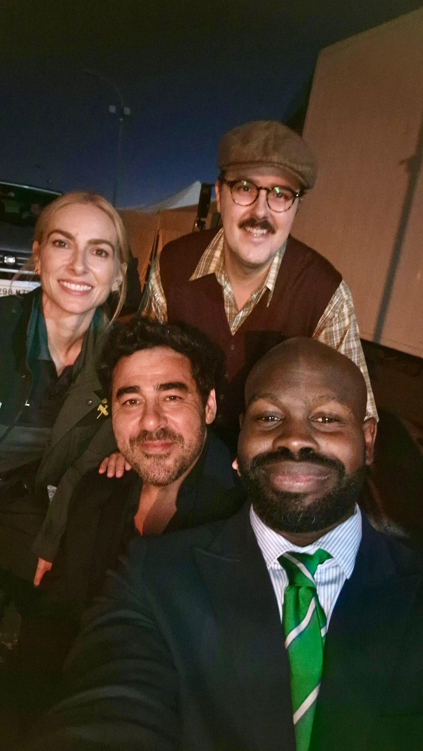 Diego Arjona y Lamine Thior, con Kira Miró y Pablo Chiapella.