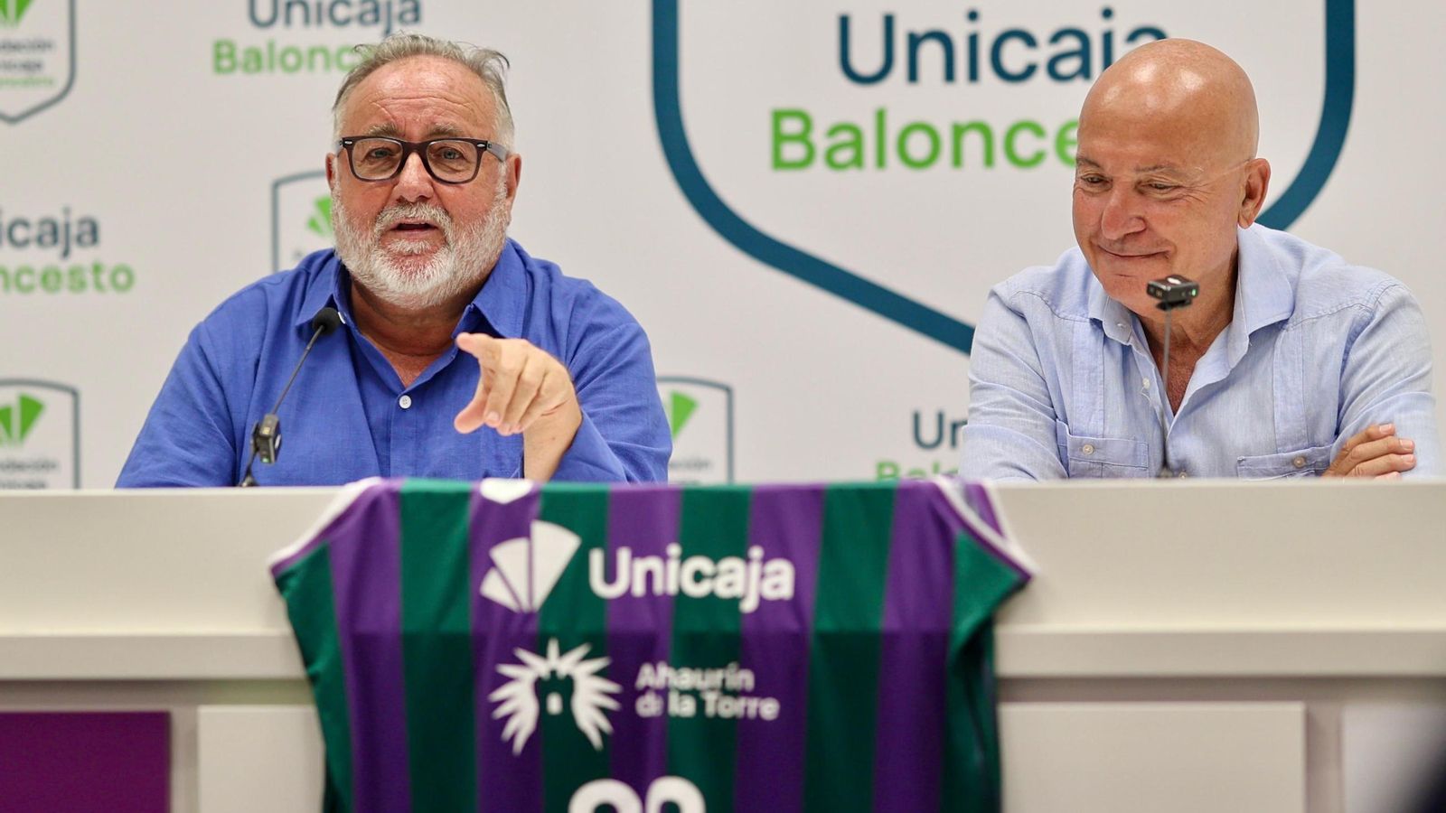 Intervenía Joaquín Villanova, alcalde de Alhaurín de la Torre.