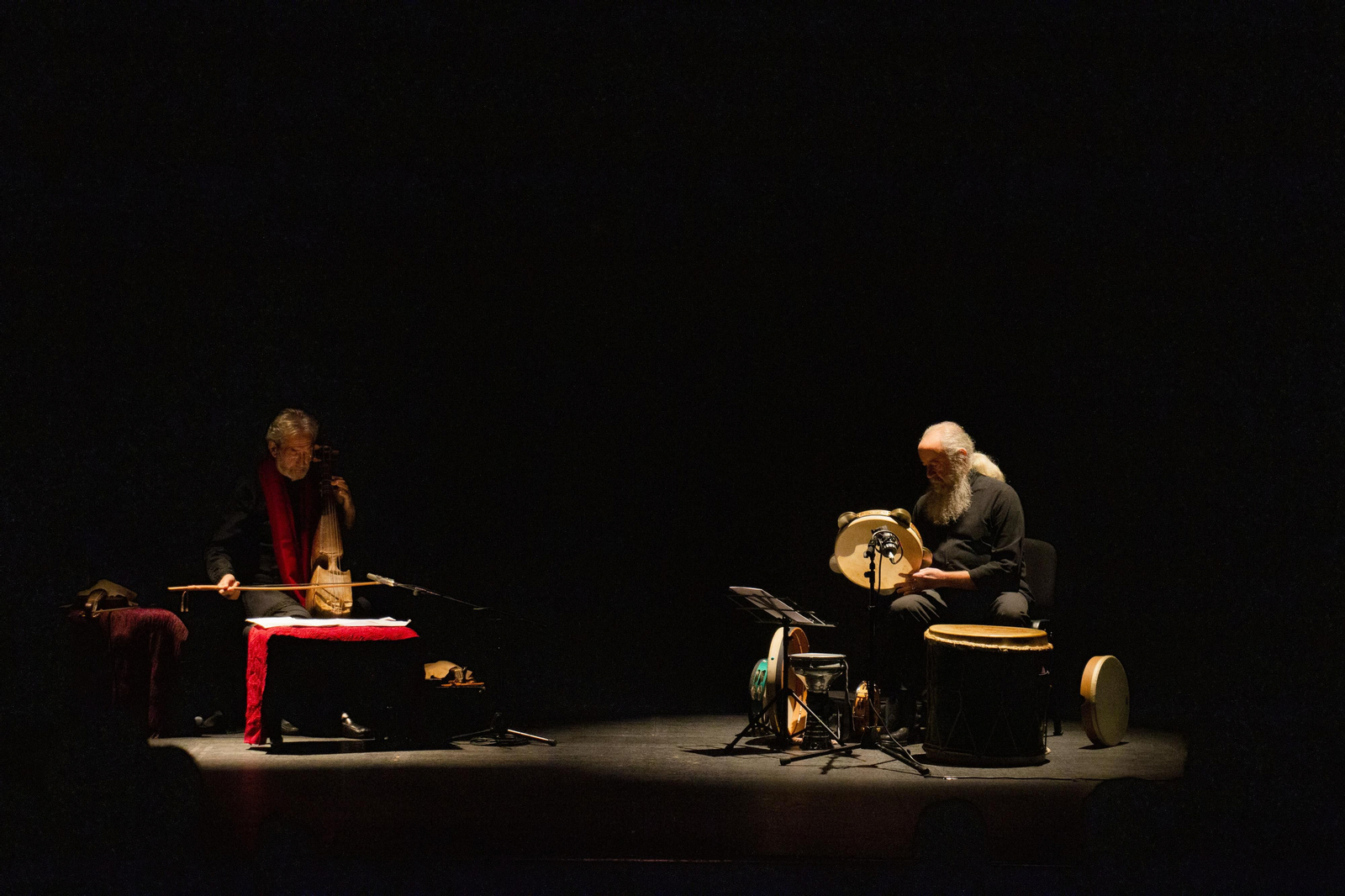 Jordi Savall y Pedro Estevan unen Oriente y Occidente en el Patio de los Arrayanes