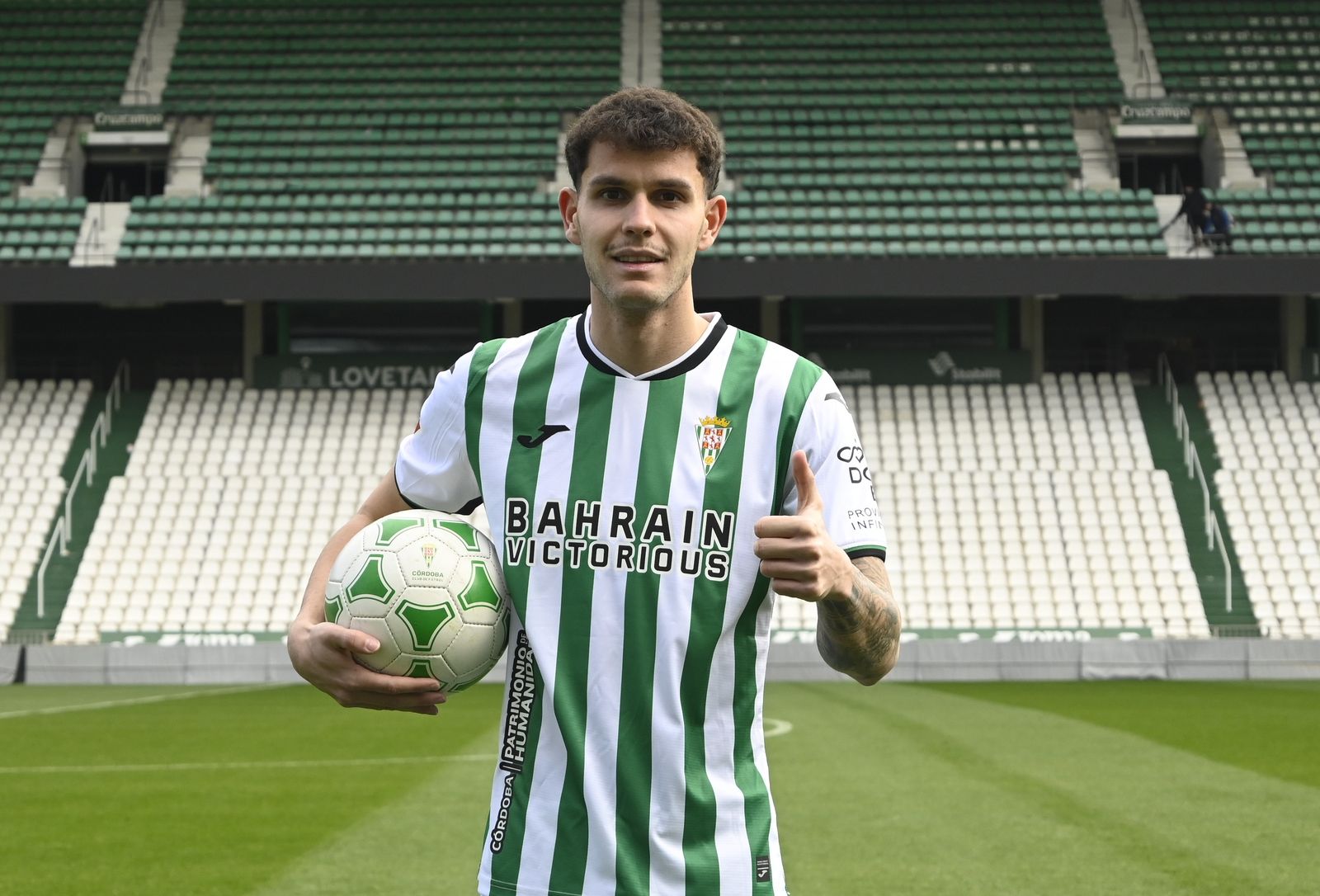 Las mejores fotos de la presentación de Trilli con el Córdoba CF