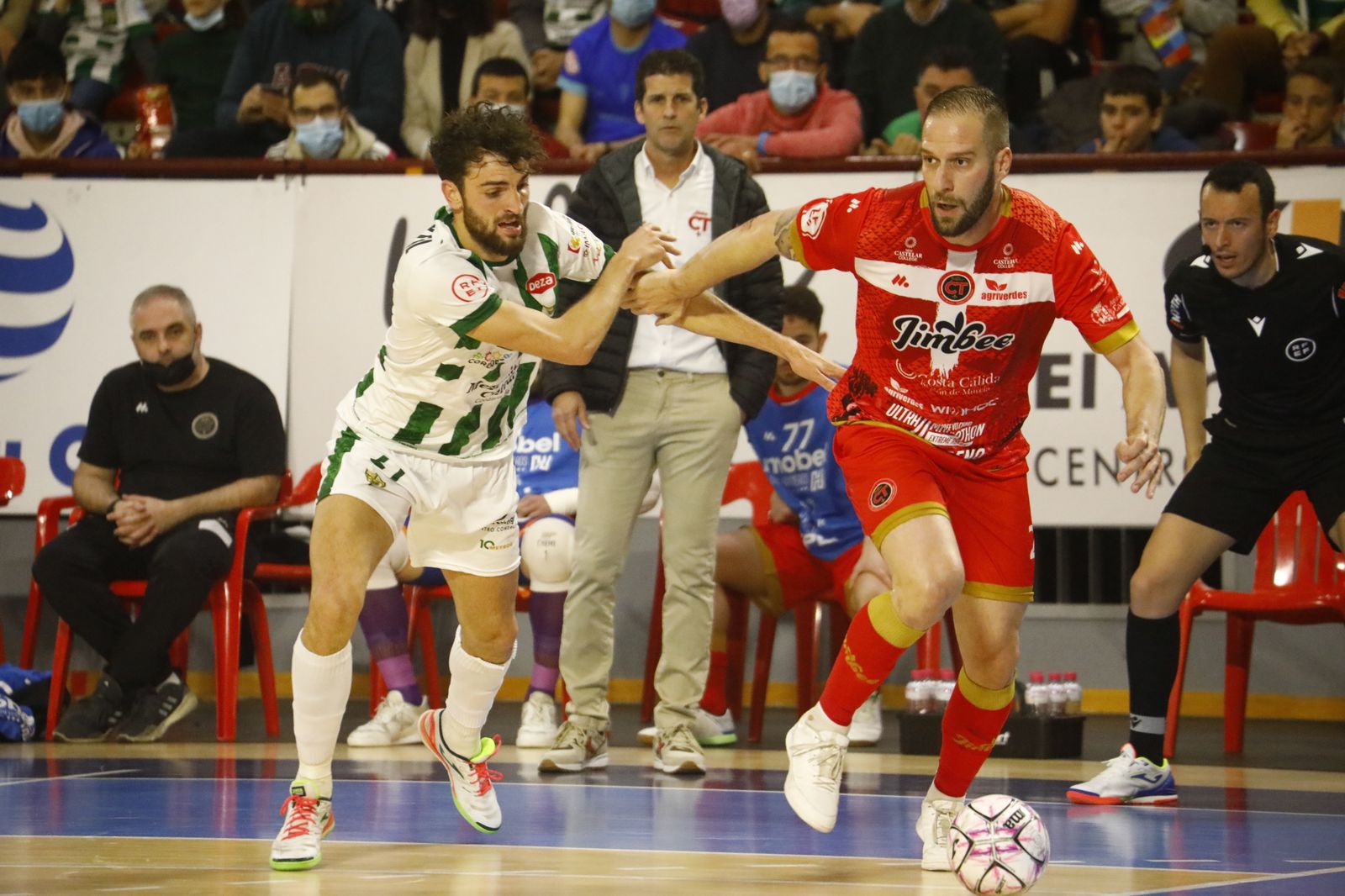 El empate del Córdoba Futsal ante el Jimbee Cartagena, en imágenes