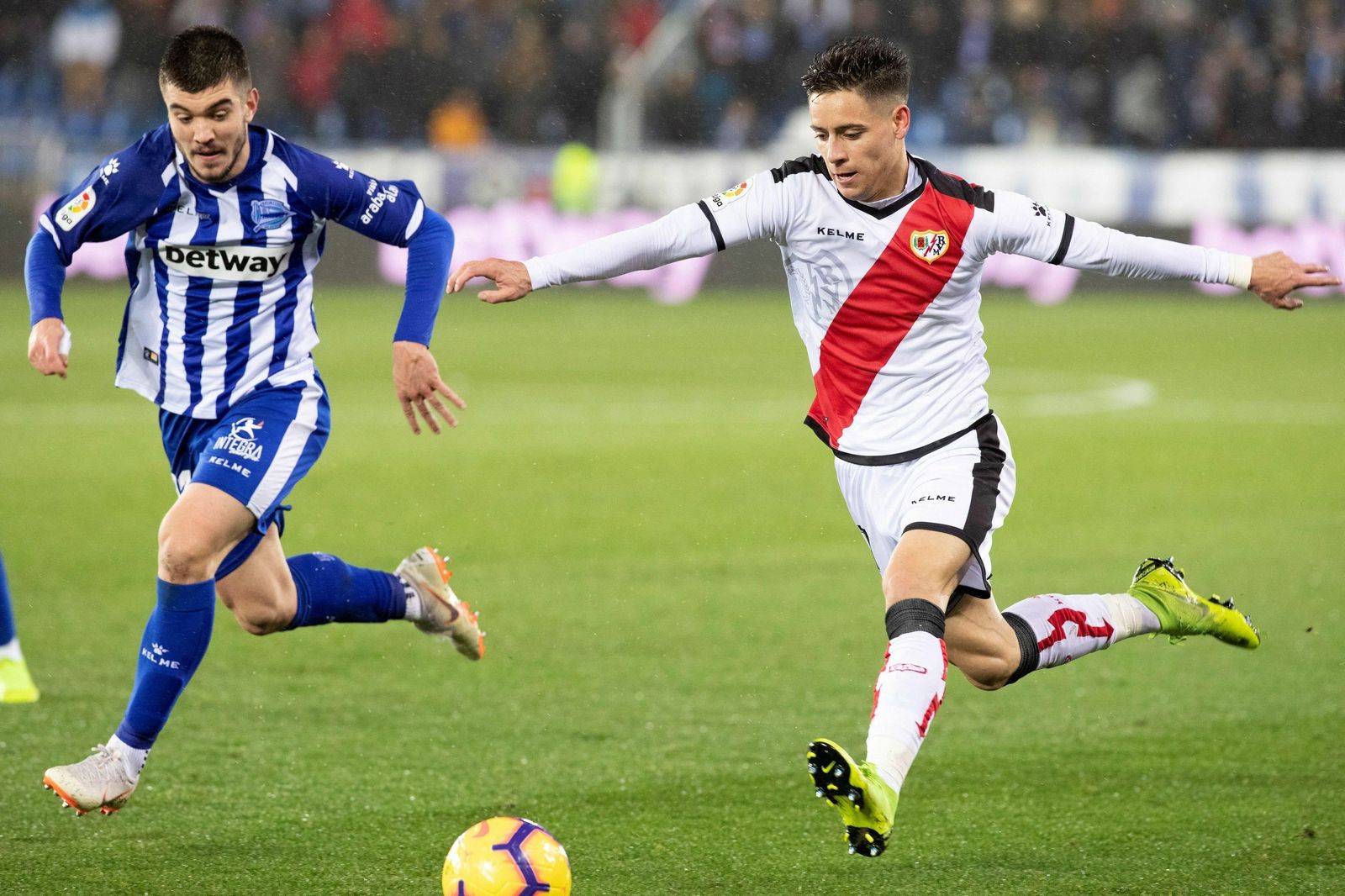 Álex Moreno, durante un partido de la pasada temporada ante el Alavés.