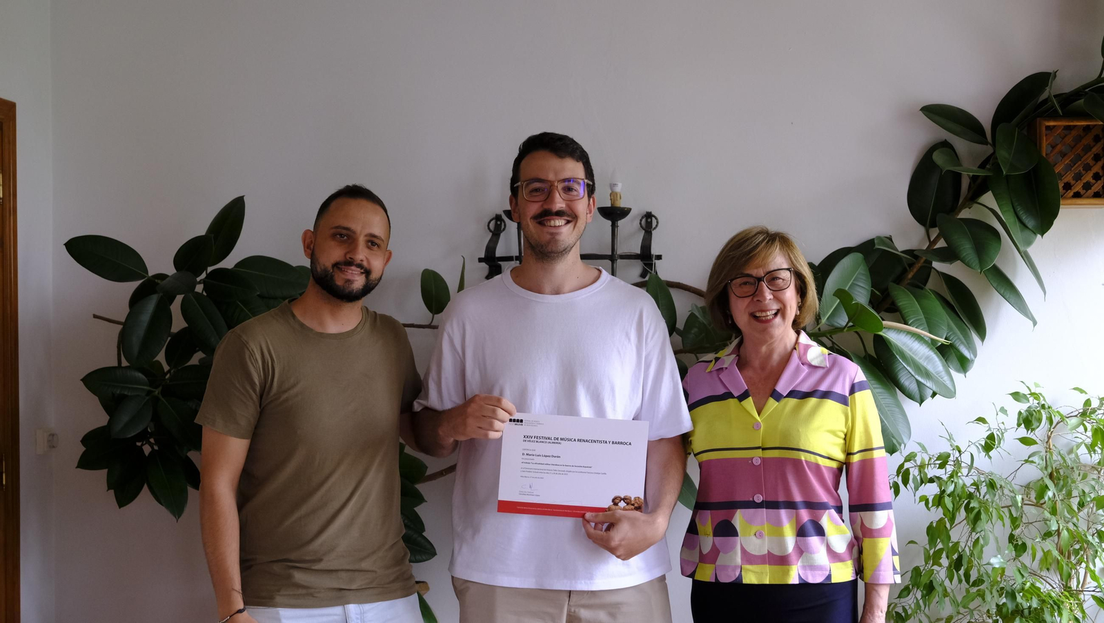 Entrega de diplomas a los alumnos del seminario de historia del Festival de Vélez Blanco