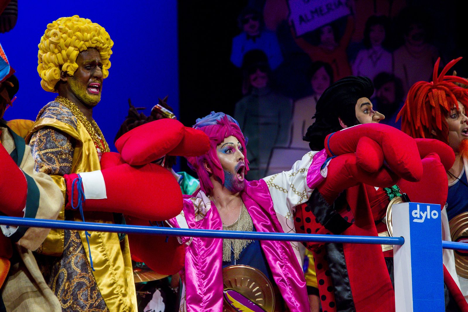 Chirigota Por mucho que me gaste no me duran los empastes