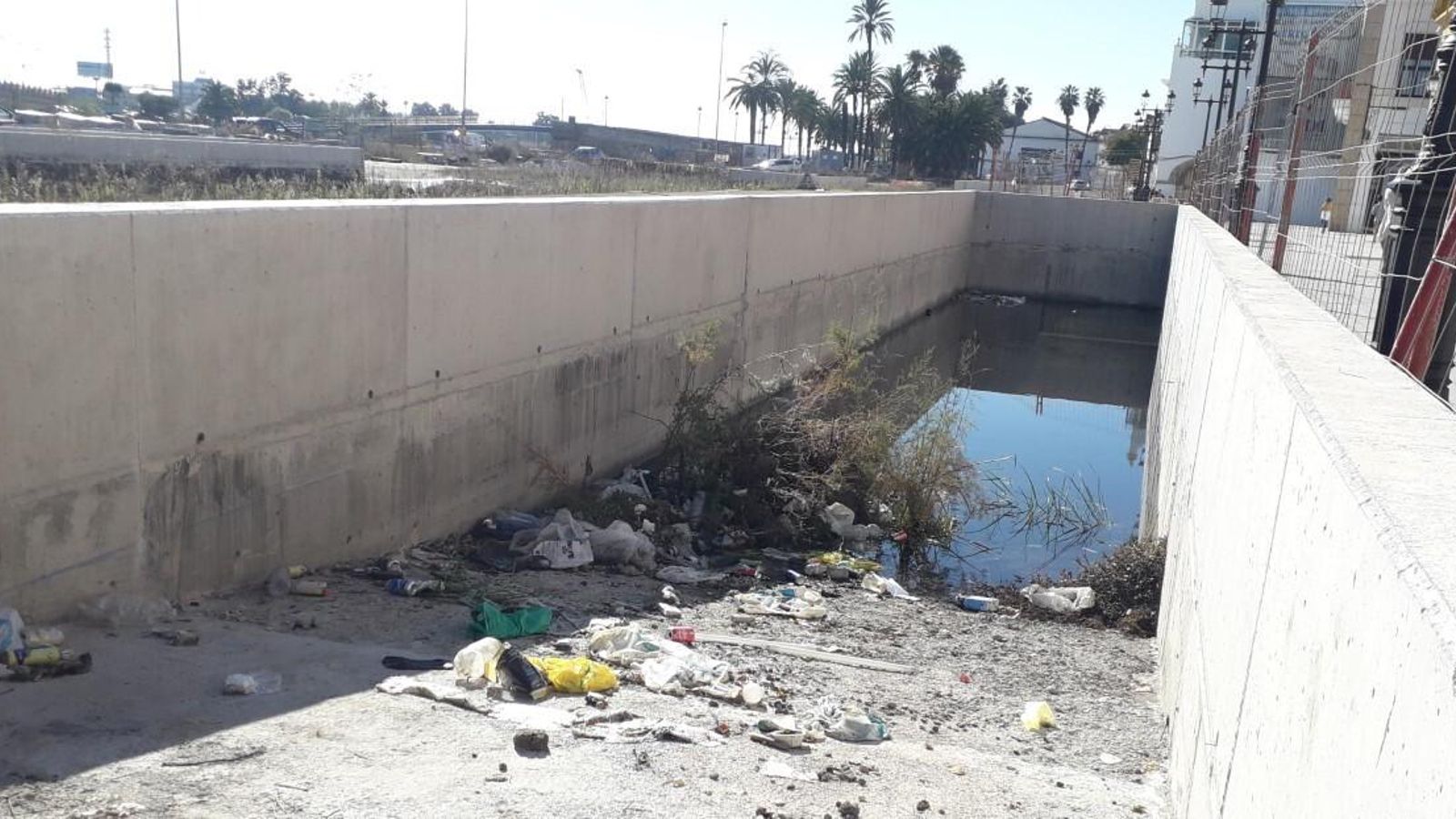 Una imagen  de uno de los accesos al fallido parking, que finalmente no se construirá de momento.
