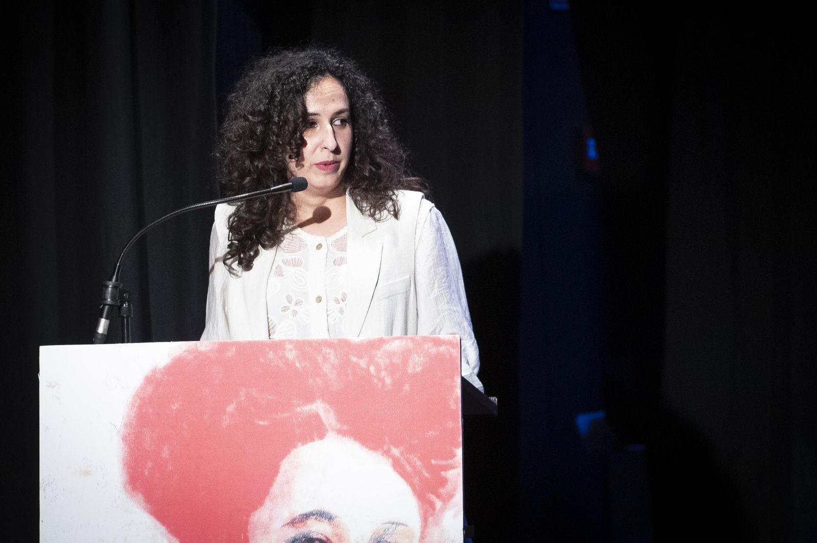 Las mejores imágenes del reconocimiento a nueve mujeres en los Premios María Lejárraga