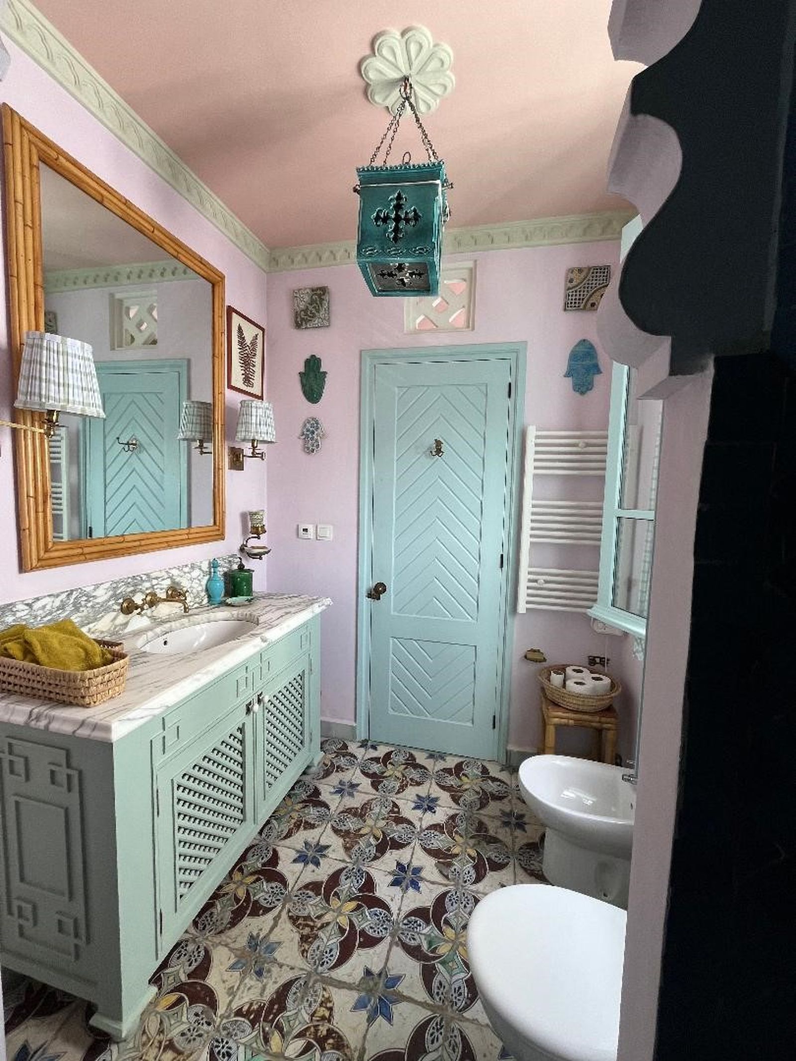 Imágenes de la vivienda en Tánger del interiorista americano Frank de Biasi